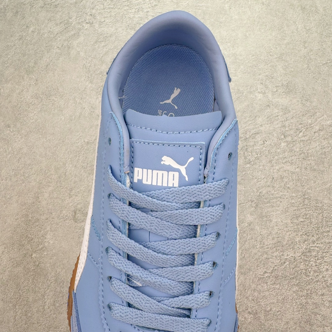 图片[5]-💰140 PUMA Bella UT Low 彪马贝拉UT系列低帮薄底德训复古风经典百搭休闲慢跑鞋 继将 Speedcat OG 带回后，近日 Puma 再以品牌档案室的经典鞋型 Bella OG 为蓝本，推出契合时下薄底球鞋趋势的 Bella UT 鞋款。自 21 世纪初问世以来，Bella OG 鞋型以其独特的薄底设计和上翻外底设计收获了众多年轻拥趸，更是 PUMA DNA 中不可磨灭的经典。此番重新推出的 Bella UT 鞋款，整体鞋面采用上乘皮革材质，并延续 Formstrip 设计语言；鞋头处采用精致的包头设计，搭配麂皮材质提升质感；鞋底部分保留 Bella 鞋款标志性的薄底和点状橡胶外底，上翘的设计包裹鞋面；鞋舌与鞋跟分别点缀美洲狮 Logo 与品牌字母 Logo。值得一提的是，本次 Bella UT 鞋款搭载 SOFTFOAM+ 鞋垫，兼顾美学设计与穿着舒适度。而配色上则提供白、黄、蓝、银、粉五款颜色。尺码：35.5 36 37 37.5 38 39 39.5 40 40.5 41 42 42.5 43 44 44.5 45 编码：Bby2936010-运动鞋