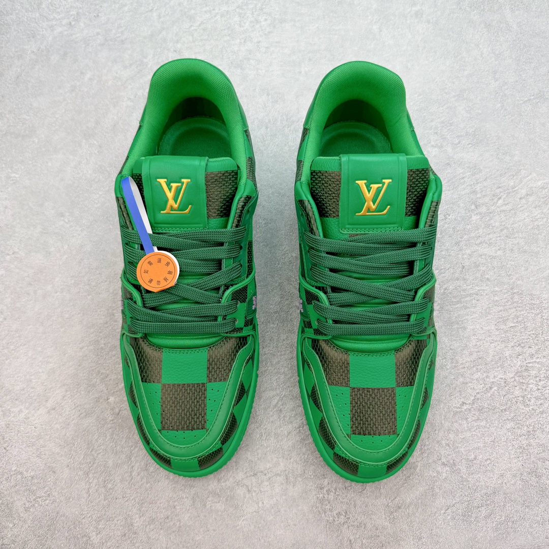 图片[2]-💰440 Louis Vuitton Trainer lv时装走秀运动鞋 高尔夫系列 全网最全配色更新最快 最成熟的做工稳定的品控  完美鞋型超高的清洁度 零毛边线头瑕疵 全套原楦原纸版原鞋开模 全网最具灵魂的版型 正确原装黄色鞋盒 正确中底印花 鞋面印花3D高频深度立体 全鞋电脑针车 紧密相连 针距密度一致 环保乳胶注塑鞋垫 厚度脚感还原原版 皮面裁剪部位 统一油边封口工艺 原装橡胶大底含胶量大底组合零偏差 专柜全套包装 防尘袋 说明书 质保卡 男女鞋 尺码：35 36 37 38 39 40 41 42 43 44 45 编码：Fby5936010-运动鞋