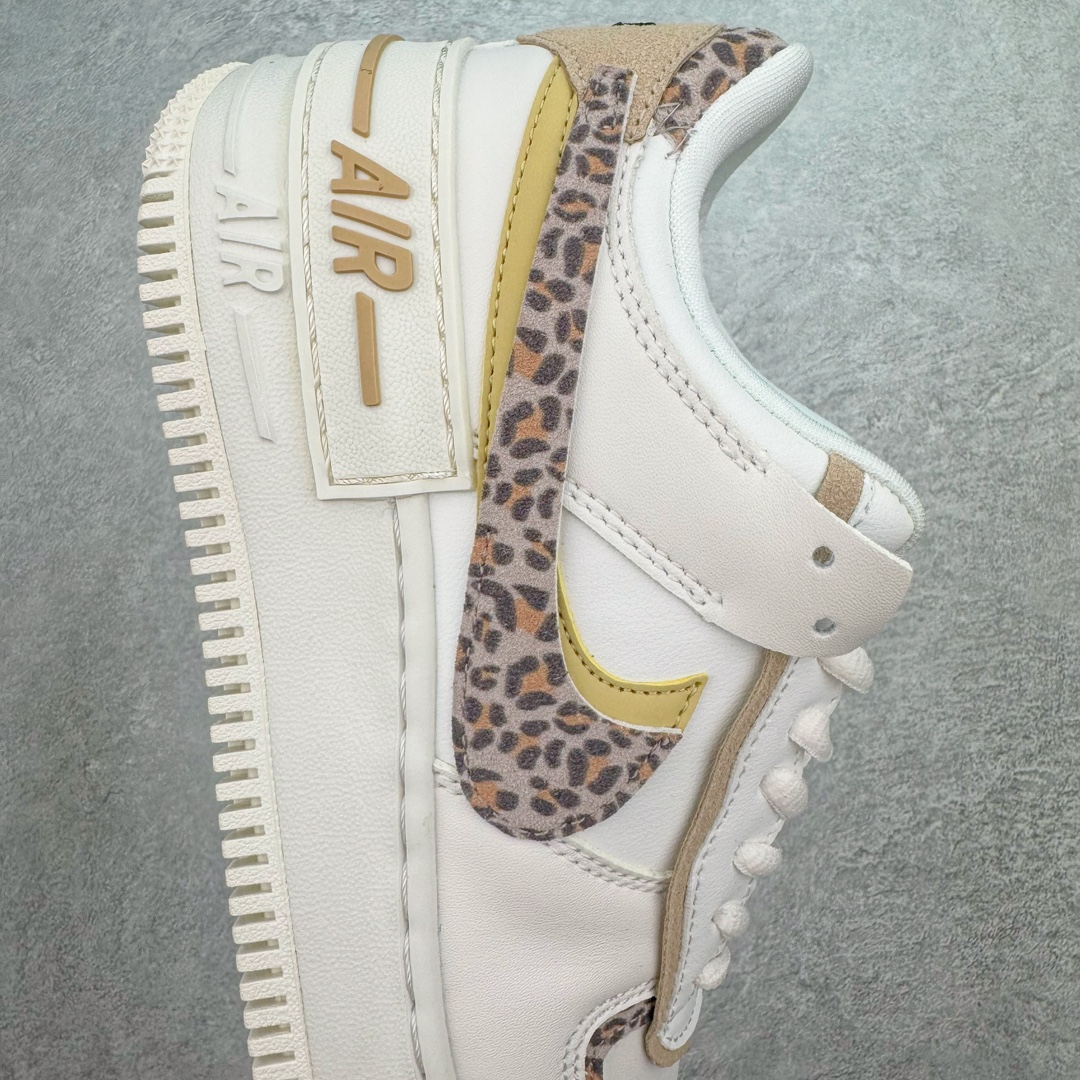 图片[6]-💰150 NK WMNS Air Force 1 Shadow 全新少女系解构主义设计 空军一号马卡龙板鞋 鞋款以“双重swoosh标志叠加”为特色，在细节上呈现多层次的设计。以大胆的设计手法，重新演绎这些非凡而鲜明的经典元素，将它们以前卫又优雅的方式突显出来。在各种标志性特征之外又呈现新鲜设计。每一款新作都以女性受众为设计考量，承袭The 1s Reimagined女子鞋款之强势力量，同时坚定一个信念：真正的经典，是在不断的超越与重塑中延续的。SIZE：35.5 36 36.5 37.5 38 38.5 39 40 编码：Tby2936020-运动鞋