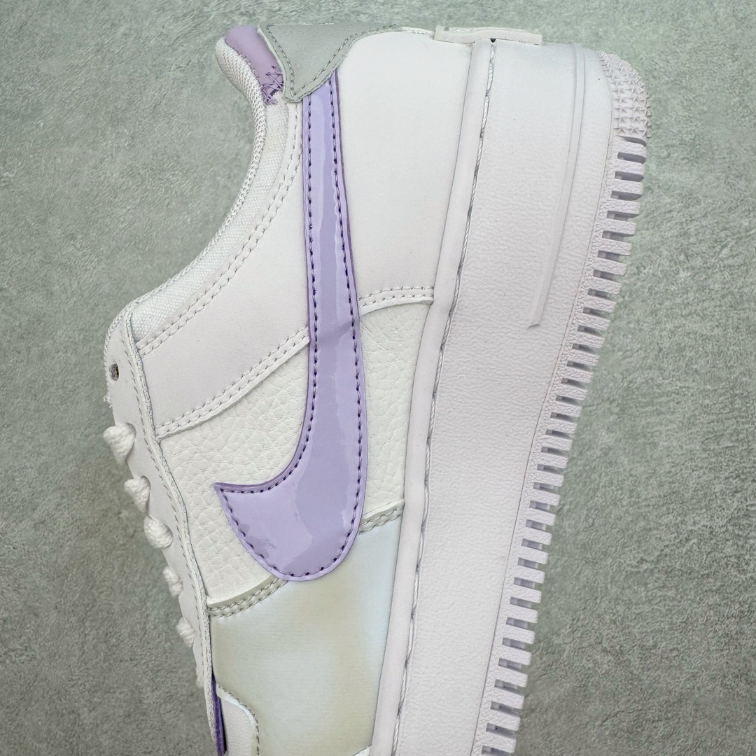 图片[7]-💰150 NK WMNS Air Force 1 Shadow 全新少女系解构主义设计 空军一号马卡龙板鞋 鞋款以“双重swoosh标志叠加”为特色，在细节上呈现多层次的设计。以大胆的设计手法，重新演绎这些非凡而鲜明的经典元素，将它们以前卫又优雅的方式突显出来。在各种标志性特征之外又呈现新鲜设计。每一款新作都以女性受众为设计考量，承袭The 1s Reimagined女子鞋款之强势力量，同时坚定一个信念：真正的经典，是在不断的超越与重塑中延续的。SIZE：35.5 36 36.5 37.5 38 38.5 39 40 编码：Tby2936020-运动鞋