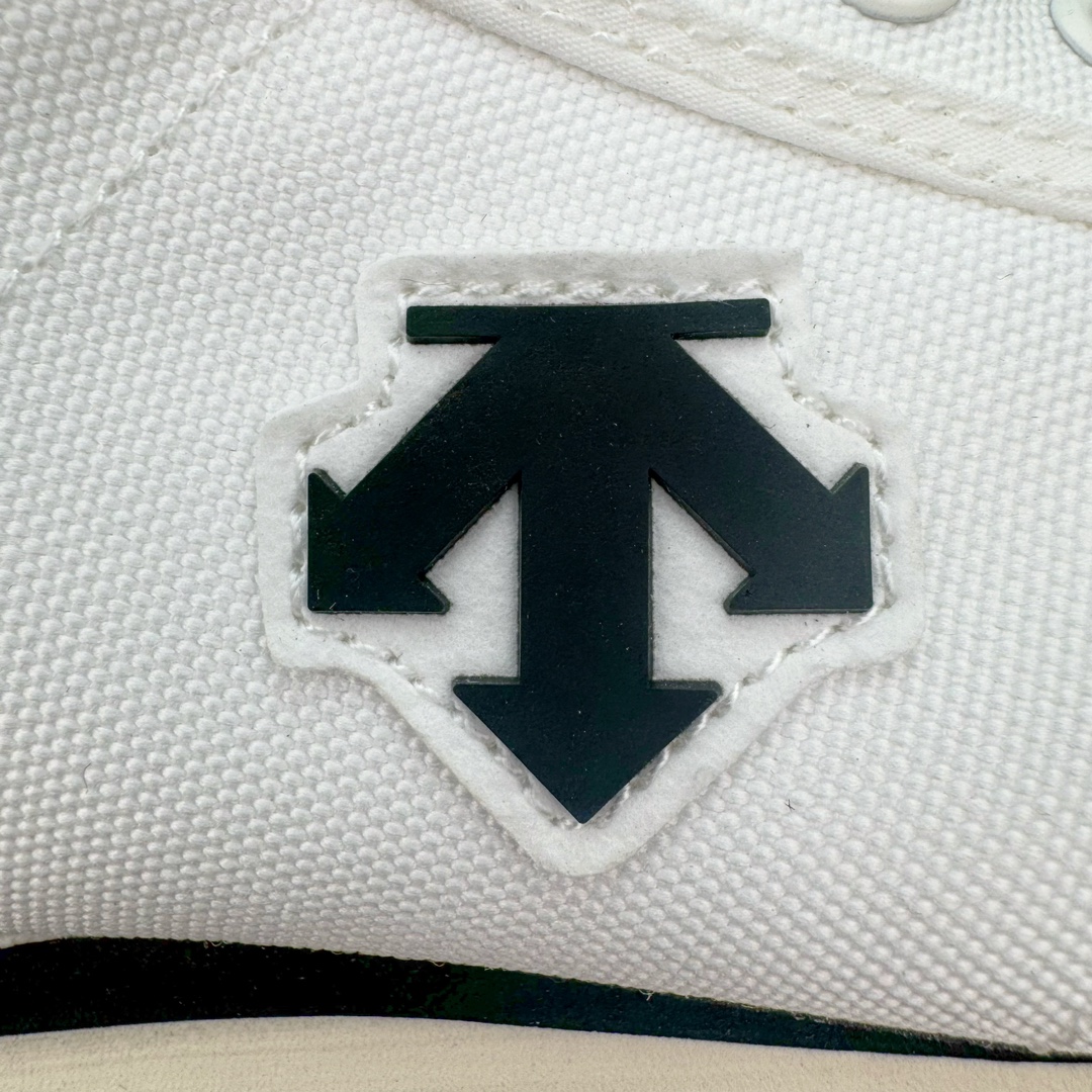 图片[17]-＃纯原福利 DESCENTE CHRON 迪桑特复古运动一脚蹬帆布鞋透气休闲鞋 轻松方便的一脚蹬设计 搭配轻质弹性鞋底 脚感舒适 简洁的帆布鞋面设计适用于多场景穿搭 尺码：36 36.5 37.5 38 38.5 39 40 40.5 41 42 42.5 43 44 44.5 45-选品中心