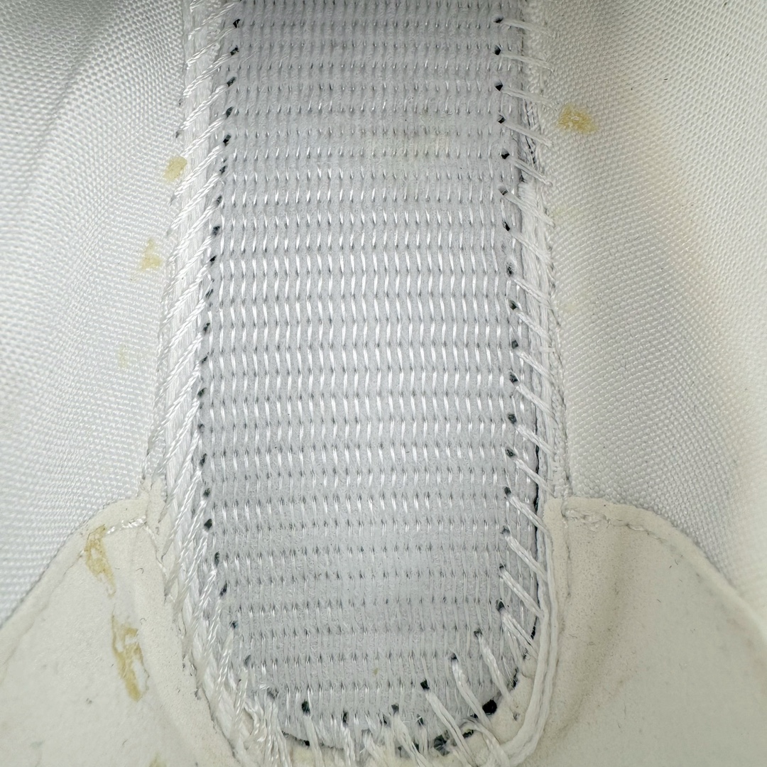 图片[12]-＃纯原福利 DESCENTE CHRON 迪桑特复古运动一脚蹬帆布鞋透气休闲鞋 轻松方便的一脚蹬设计 搭配轻质弹性鞋底 脚感舒适 简洁的帆布鞋面设计适用于多场景穿搭 尺码：36 36.5 37.5 38 38.5 39 40 40.5 41 42 42.5 43 44 44.5 45-选品中心