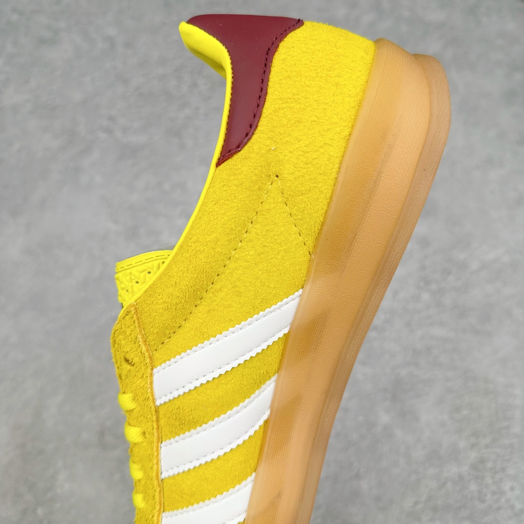 图片[7]-💰140 ＃VF AD Original Gazelle Indoor Trainers 瞪羚室内鞋系列低帮复古百搭休闲运动德训风板鞋 IE7003 平台特供批次 原厂定制长毛翻毛皮组合环保纤维革鞋面材质 内置环保海玻璃鞋垫 外置RB橡胶大底 产品品控稳定性领先行业 原厂全套原楦原纸板冲刀磨具开发 原厂皮料加持 原厂港宝加持定型后跟R度完美 将复古进行到底 简约流畅 三十年不变经典 这款Gazelle运动鞋 无论面料、配色、质感或设计 都只在重现其1991年原款的经典 皮革鞋面 撞色三条纹和鞋跟标的设计 力求呈现90年代的经典复古风潮 Samba火热的同时 也带动了其它的复古鞋型 Gazelle便是其中一只 Gazelle Indoor拥有包边更宽的T字型鞋头 更好的保护运动员的前掌 浓浓的复古氛围感 非常适合现在流行的Cleanfit风格 SIZE：35.5 36 36.5 37.5 38 38.5 39 40 40.5 41 42 42.5 43 44 44.5 45 46 编码：Xby2936010-运动鞋