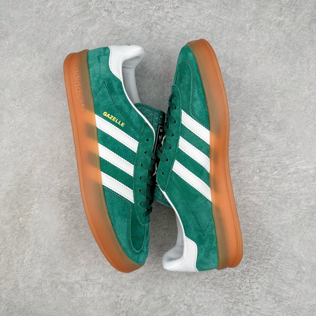 图片[3]-＃VF AD Original Gazelle Indoor Trainers 瞪羚室内鞋系列低帮复古百搭休闲运动德训风板鞋 IG1596 平台特供批次 原厂定制长毛翻毛皮组合环保纤维革鞋面材质 内置环保海玻璃鞋垫 外置RB橡胶大底 产品品控稳定性领先行业 原厂全套原楦原纸板冲刀磨具开发 原厂皮料加持 原厂港宝加持定型后跟R度完美 将复古进行到底 简约流畅 三十年不变经典 这款Gazelle运动鞋 无论面料、配色、质感或设计 都只在重现其1991年原款的经典 皮革鞋面 撞色三条纹和鞋跟标的设计 力求呈现90年代的经典复古风潮 Samba火热的同时 也带动了其它的复古鞋型 Gazelle便是其中一只 Gazelle Indoor拥有包边更宽的T字型鞋头 更好的保护运动员的前掌 浓浓的复古氛围感 非常适合现在流行的Cleanfit风格 尺码：35.5 36 36.5 37.5 38 38.5 39 40 40.5 41 42 42.5 43 44 44.5 45 46-选品中心