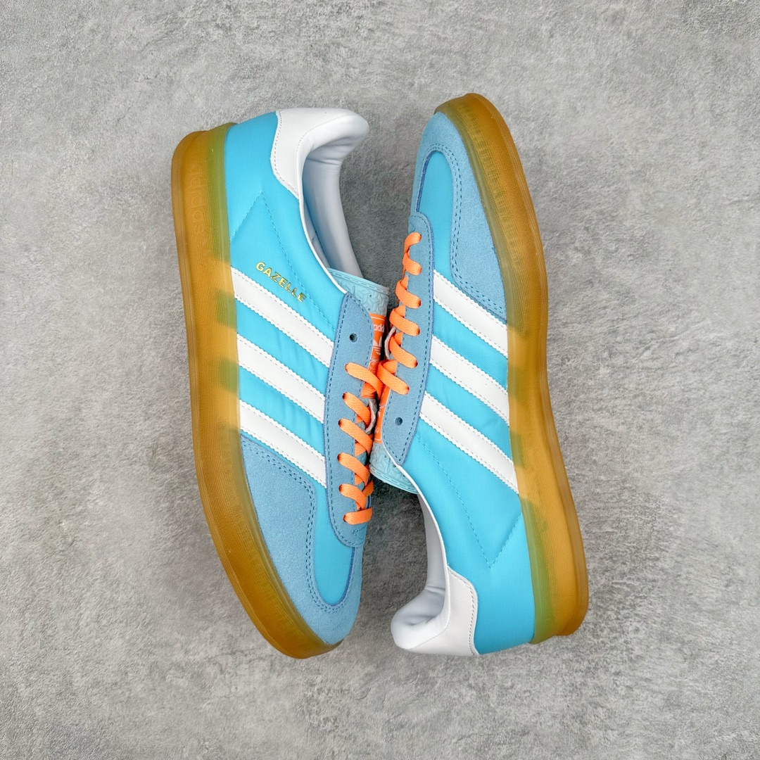 图片[3]-💰140 ＃VF AD Original Gazelle Indoor Trainers 瞪羚室内鞋系列低帮复古百搭休闲运动德训风板鞋 HQ9017 平台特供批次 原厂定制长毛翻毛皮组合环保纤维革鞋面材质 内置环保海玻璃鞋垫 外置RB橡胶大底 产品品控稳定性领先行业 原厂全套原楦原纸板冲刀磨具开发 原厂皮料加持 原厂港宝加持定型后跟R度完美 将复古进行到底 简约流畅 三十年不变经典 这款Gazelle运动鞋 无论面料、配色、质感或设计 都只在重现其1991年原款的经典 皮革鞋面 撞色三条纹和鞋跟标的设计 力求呈现90年代的经典复古风潮 Samba火热的同时 也带动了其它的复古鞋型 Gazelle便是其中一只 Gazelle Indoor拥有包边更宽的T字型鞋头 更好的保护运动员的前掌 浓浓的复古氛围感 非常适合现在流行的Cleanfit风格 SIZE：35.5 36 36.5 37.5 38 38.5 39 40 40.5 41 42 42.5 43 44 44.5 45 编码：Xby2936010-运动鞋