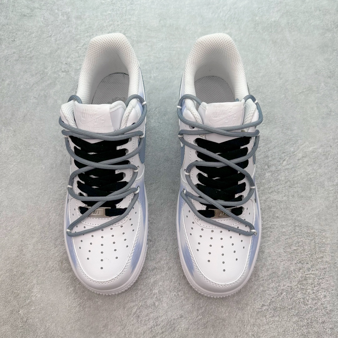 图片[2]-NK Air Force 1´07 Low 空军一号低帮百搭休闲运动板鞋 ZH0316-029 柔软、弹性十足的缓震性能和出色的中底设计 横跨复古与现代的外型结合 造就出风靡全球 三十多年的Force 1 直到今天还深受青睐 尺码：36 36.5 37.5 38 38.5 39 40 40.5 41 42 42.5 43 44 44.5 45-选品中心