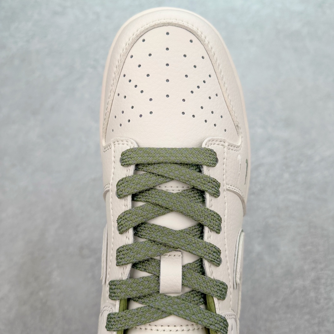 图片[4]-NK Dunk Low 定制配色 DQ1098-398 大厂出品 极力推荐 原装头层材料 独家版型蒸餾加工帶來的是更好的视觉和脚感体验大厂纯原品质出货 清洁度 电绣工艺 皮料切割干净无任何毛边 细节完美 尺码：36 36.5 37.5 38 38.5 39 40 40.5 41 42 42.5 43 44 44.5 45 46 47.5-选品中心