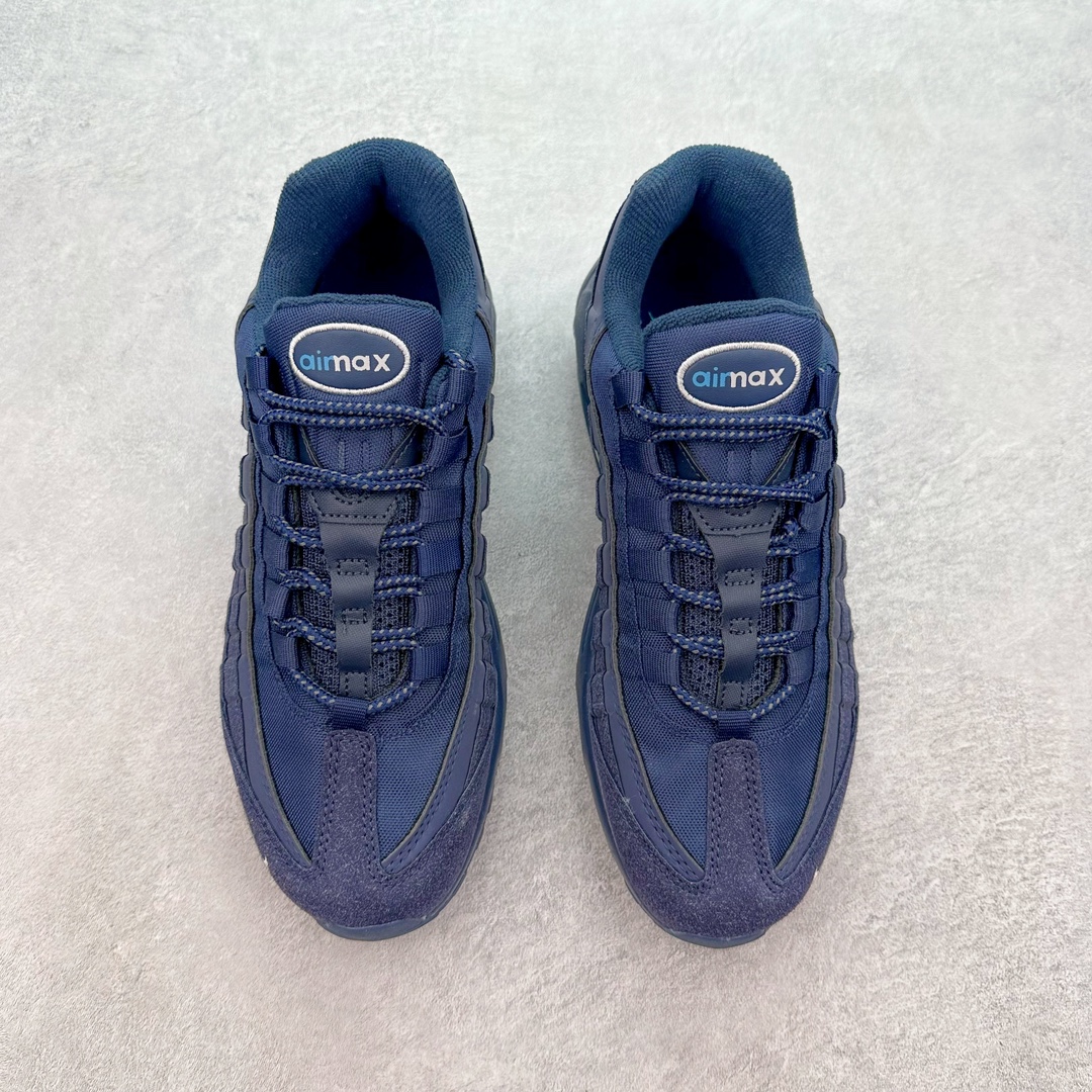 图片[2]-＃MX版 NK Air Max 95 复古减震气垫跑鞋 DO6704-400 经典重温 外单专供大厂出品 品质稳定 一百余色 终端操作 鞋款设计灵感源于人体构造 中底设计基于人体的脊柱构造 是整体设计的核心 尼龙孔眼代表了肋骨 而分层式面板和网眼象征着肌肉纤维和肉体组织 Air Max 95采用了两个独立的吹塑成型的Air-Sole单元 并首次在前掌使用可视化气垫设计 Swoosh logo夜当作一个 点符号放在了鞋子的后帮位置 20年的发展让 AIR MAX 95有了不同的故事 20年后再度面向世人的时候 焕然一新的面貌 让人有了另外一种清新脱俗的感觉 尺码：39 40 40.5 41 42 42.5 43 44 44.5 45 46 47.5 48-选品中心