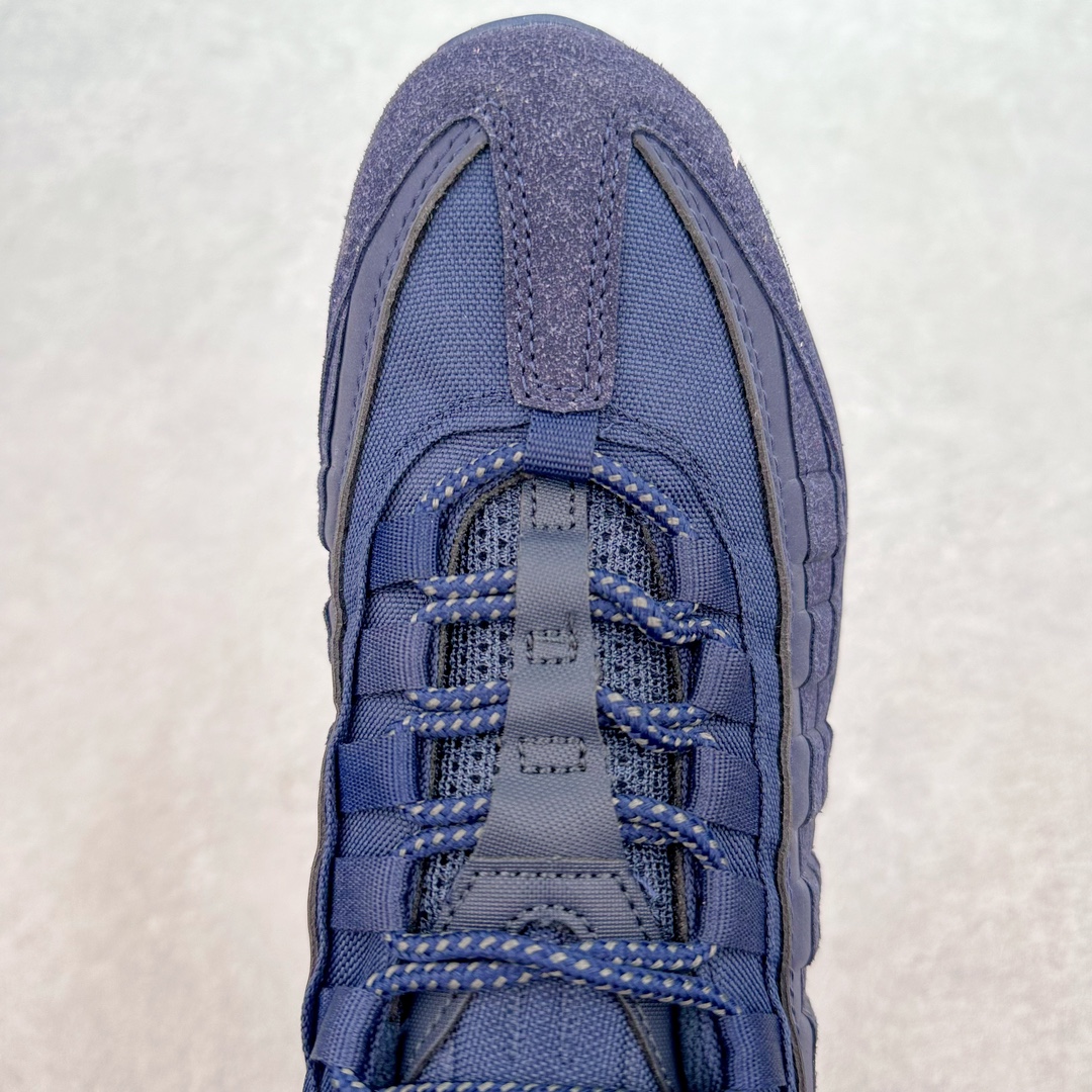 图片[4]-＃MX版 NK Air Max 95 复古减震气垫跑鞋 DO6704-400 经典重温 外单专供大厂出品 品质稳定 一百余色 终端操作 鞋款设计灵感源于人体构造 中底设计基于人体的脊柱构造 是整体设计的核心 尼龙孔眼代表了肋骨 而分层式面板和网眼象征着肌肉纤维和肉体组织 Air Max 95采用了两个独立的吹塑成型的Air-Sole单元 并首次在前掌使用可视化气垫设计 Swoosh logo夜当作一个 点符号放在了鞋子的后帮位置 20年的发展让 AIR MAX 95有了不同的故事 20年后再度面向世人的时候 焕然一新的面貌 让人有了另外一种清新脱俗的感觉 尺码：39 40 40.5 41 42 42.5 43 44 44.5 45 46 47.5 48-选品中心