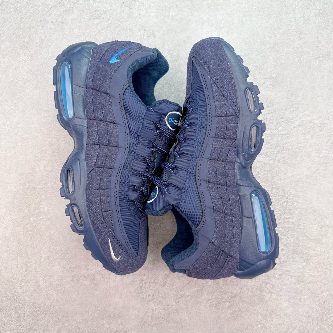 图片[3]-＃MX版 NK Air Max 95 复古减震气垫跑鞋 DO6704-400 经典重温 外单专供大厂出品 品质稳定 一百余色 终端操作 鞋款设计灵感源于人体构造 中底设计基于人体的脊柱构造 是整体设计的核心 尼龙孔眼代表了肋骨 而分层式面板和网眼象征着肌肉纤维和肉体组织 Air Max 95采用了两个独立的吹塑成型的Air-Sole单元 并首次在前掌使用可视化气垫设计 Swoosh logo夜当作一个 点符号放在了鞋子的后帮位置 20年的发展让 AIR MAX 95有了不同的故事 20年后再度面向世人的时候 焕然一新的面貌 让人有了另外一种清新脱俗的感觉 尺码：39 40 40.5 41 42 42.5 43 44 44.5 45 46 47.5 48-选品中心