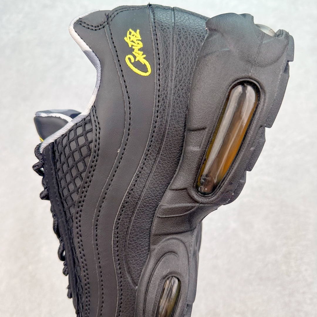 图片[7]-＃MX版 NK Air Max 95 复古减震气垫跑鞋 FB2709-003 经典重温 外单专供大厂出品 品质稳定 一百余色 终端操作 鞋款设计灵感源于人体构造 中底设计基于人体的脊柱构造 是整体设计的核心 尼龙孔眼代表了肋骨 而分层式面板和网眼象征着肌肉纤维和肉体组织 Air Max 95采用了两个独立的吹塑成型的Air-Sole单元 并首次在前掌使用可视化气垫设计 Swoosh logo夜当作一个 点符号放在了鞋子的后帮位置 20年的发展让 AIR MAX 95有了不同的故事 20年后再度面向世人的时候 焕然一新的面貌 让人有了另外一种清新脱俗的感觉 尺码：39 40 40.5 41 42 42.5 43 44 44.5 45 46 47.5 48-选品中心