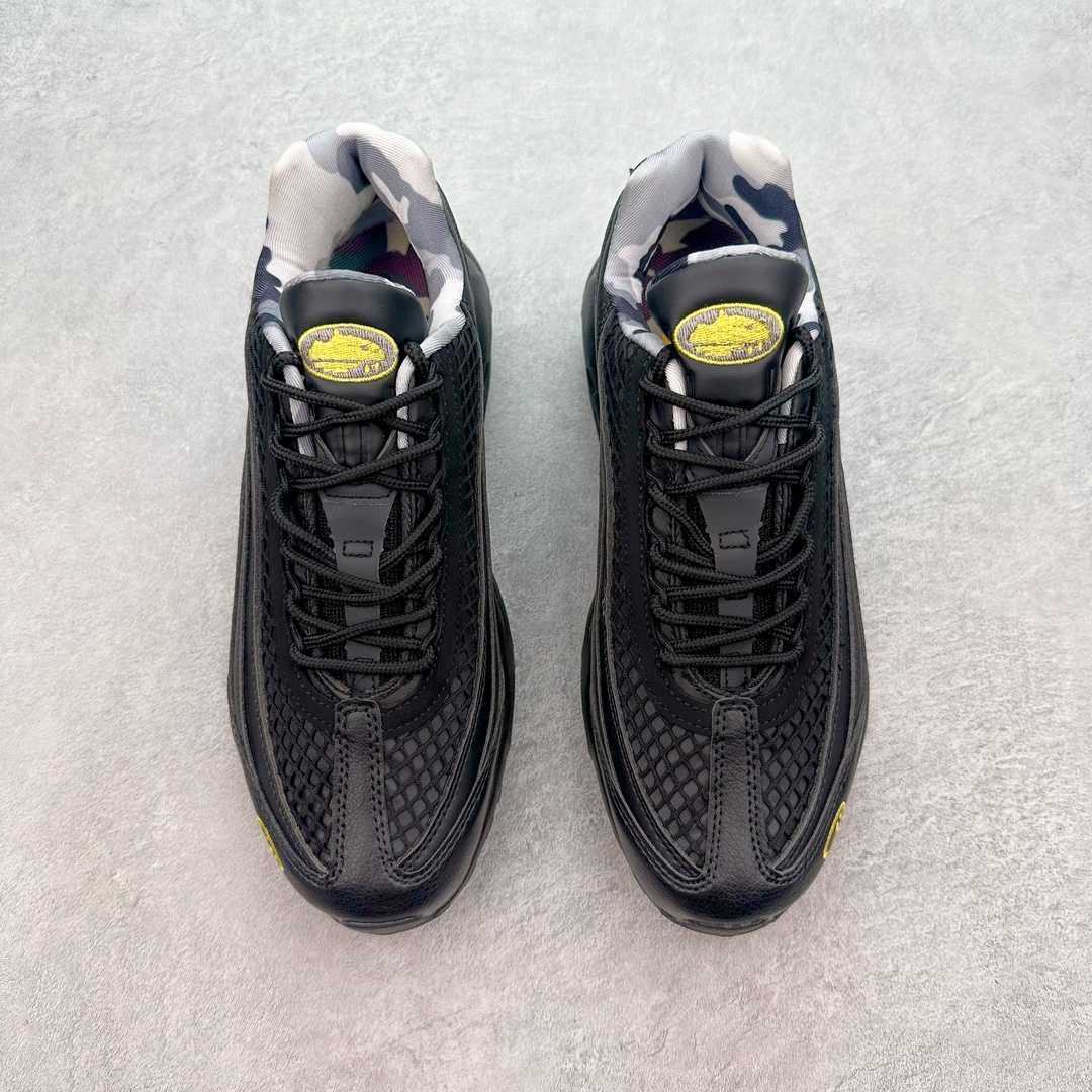 图片[2]-＃MX版 NK Air Max 95 复古减震气垫跑鞋 FB2709-003 经典重温 外单专供大厂出品 品质稳定 一百余色 终端操作 鞋款设计灵感源于人体构造 中底设计基于人体的脊柱构造 是整体设计的核心 尼龙孔眼代表了肋骨 而分层式面板和网眼象征着肌肉纤维和肉体组织 Air Max 95采用了两个独立的吹塑成型的Air-Sole单元 并首次在前掌使用可视化气垫设计 Swoosh logo夜当作一个 点符号放在了鞋子的后帮位置 20年的发展让 AIR MAX 95有了不同的故事 20年后再度面向世人的时候 焕然一新的面貌 让人有了另外一种清新脱俗的感觉 尺码：39 40 40.5 41 42 42.5 43 44 44.5 45 46 47.5 48-选品中心