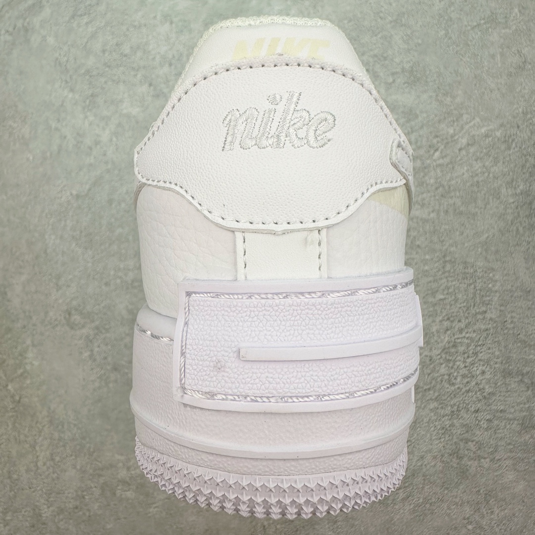 图片[8]-NK WMNS Air Force 1 Shadow 全新少女系解构主义设计 空军一号马卡龙板鞋 鞋款以“双重swoosh标志叠加”为特色，在细节上呈现多层次的设计。以大胆的设计手法，重新演绎这些非凡而鲜明的经典元素，将它们以前卫又优雅的方式突显出来。在各种标志性特征之外又呈现新鲜设计。每一款新作都以女性受众为设计考量，承袭The 1s Reimagined女子鞋款之强势力量，同时坚定一个信念：真正的经典，是在不断的超越与重塑中延续的。尺码：35.5 36 36.5 37.5 38 38.5 39 40-选品中心