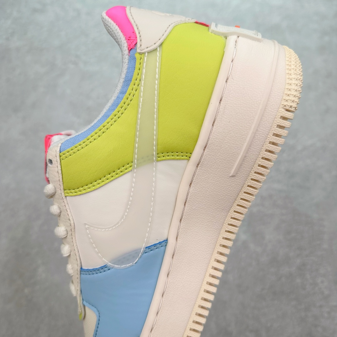 图片[7]-NK WMNS Air Force 1 Shadow 全新少女系解构主义设计 空军一号马卡龙板鞋 鞋款以“双重swoosh标志叠加”为特色，在细节上呈现多层次的设计。以大胆的设计手法，重新演绎这些非凡而鲜明的经典元素，将它们以前卫又优雅的方式突显出来。在各种标志性特征之外又呈现新鲜设计。每一款新作都以女性受众为设计考量，承袭The 1s Reimagined女子鞋款之强势力量，同时坚定一个信念：真正的经典，是在不断的超越与重塑中延续的。尺码：35.5 36 36.5 37.5 38 38.5 39 40-选品中心