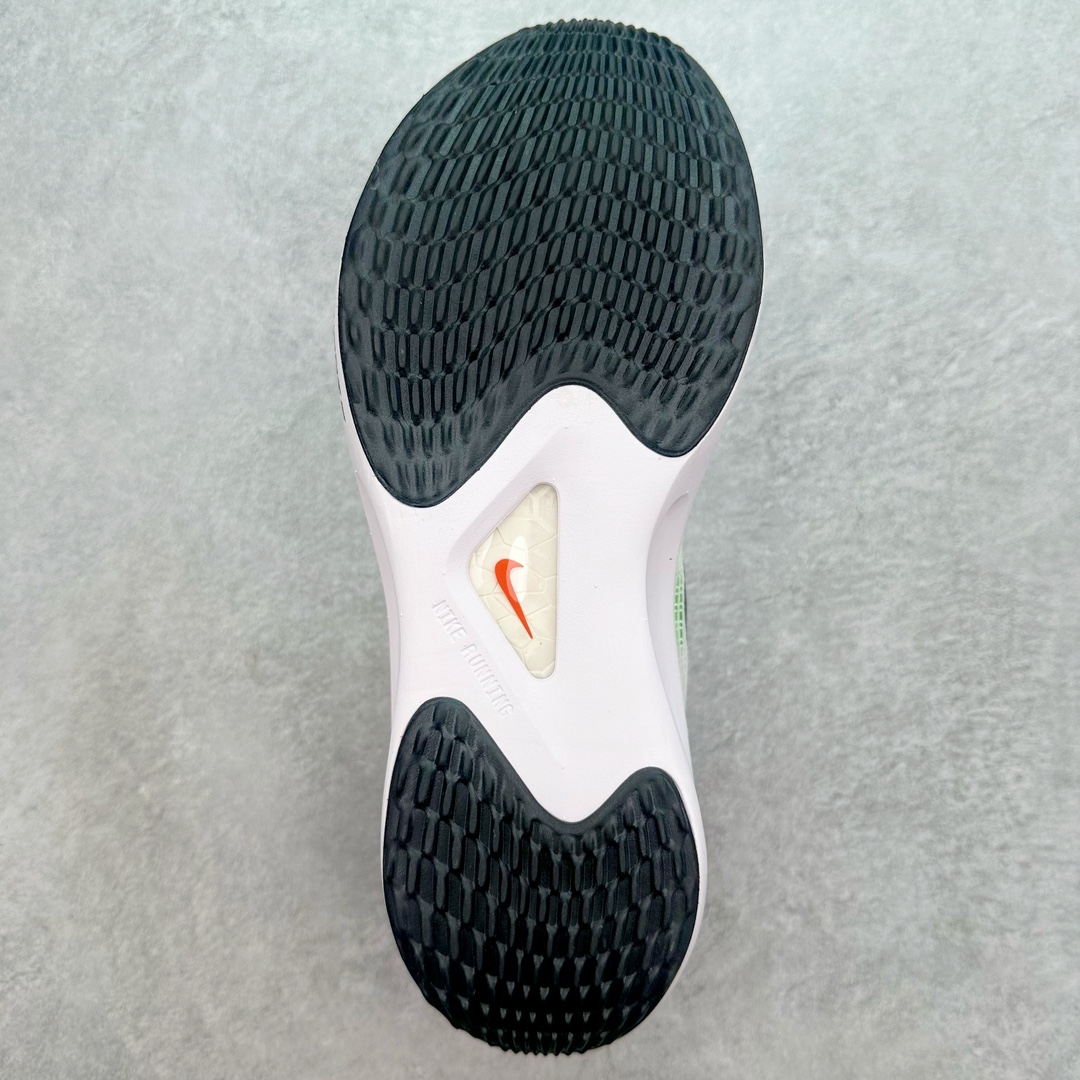 图片[9]-＃特价福利 NK Zoom Fly 5 飞行5代马拉松系列低帮透气休闲运动慢跑鞋 NK旗下跑鞋阵容持续迎来新成员 今回正式登场的鞋型为 Zoom Fly 5 全鞋大量采用回收材料制成 鞋面搭载创新 Flyknit 技术打造的编织网眼 同时考量了舒适、性能与可持续性 采用大型 ZoomX 中底与 Swoosh 徽标注入等变化 鞋侧还有「Push Limits + Break Barriers」字样叙述 尺码：36 36.5 37.5 38 38.5 39 40 40.5 41 42 42.5 43 44 44.5 45-选品中心