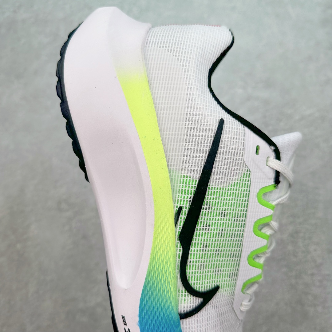 图片[6]-＃特价福利 NK Zoom Fly 5 飞行5代马拉松系列低帮透气休闲运动慢跑鞋 NK旗下跑鞋阵容持续迎来新成员 今回正式登场的鞋型为 Zoom Fly 5 全鞋大量采用回收材料制成 鞋面搭载创新 Flyknit 技术打造的编织网眼 同时考量了舒适、性能与可持续性 采用大型 ZoomX 中底与 Swoosh 徽标注入等变化 鞋侧还有「Push Limits + Break Barriers」字样叙述 尺码：36 36.5 37.5 38 38.5 39 40 40.5 41 42 42.5 43 44 44.5 45-选品中心