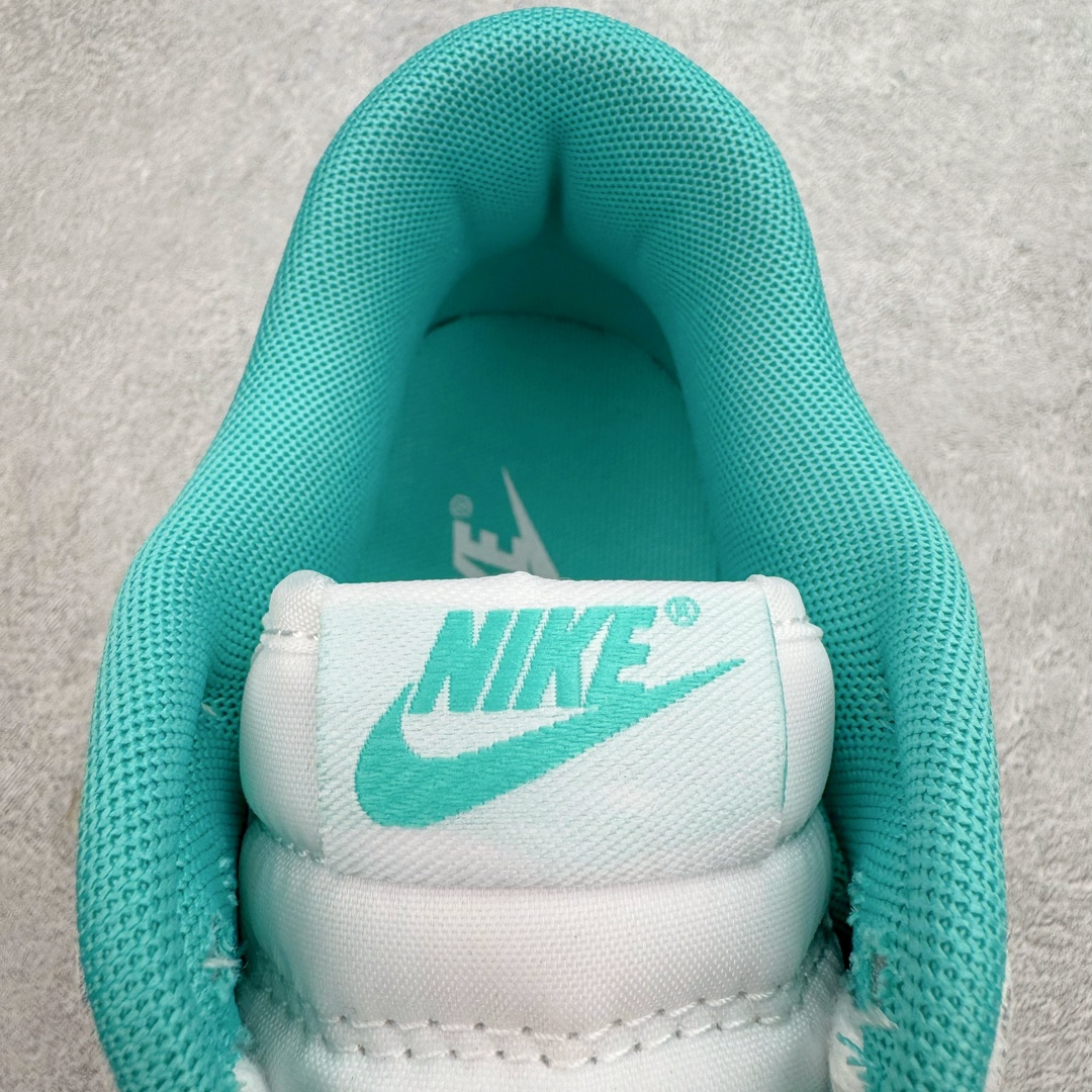 图片[14]-＃YC纯原 NK Dunk Low 薄荷心语 白绿 DV0833-102 定制系列天花板 无原鞋不开发 全系列得物原鞋一比一校对开发 配色持续更新中 终端对接 优势输出 全套原厂楦头原纸板数据档案倾力打造 原汁原味莞产 极致还原 圈内最强针车工艺 高端零售指定版 广东原厂配套原盒原标 鞋盒分三个尺码段 原厂冲刀 超高清洁度 全鞋零毛边皮料切割 采用原厂百宏鞋带以及原厂百宏织唛舌标 内标可供原厂几率过验 进口原装条纹中底布 四线拉帮白色点胶 原厂拉帮手法遵循公司 原厂电绣 极致还原 尺码：35.5 36 36.5 37.5 38 38.5 39 40 40.5 41 42 42.5 43 44 44.5 45 46 47.5-选品中心