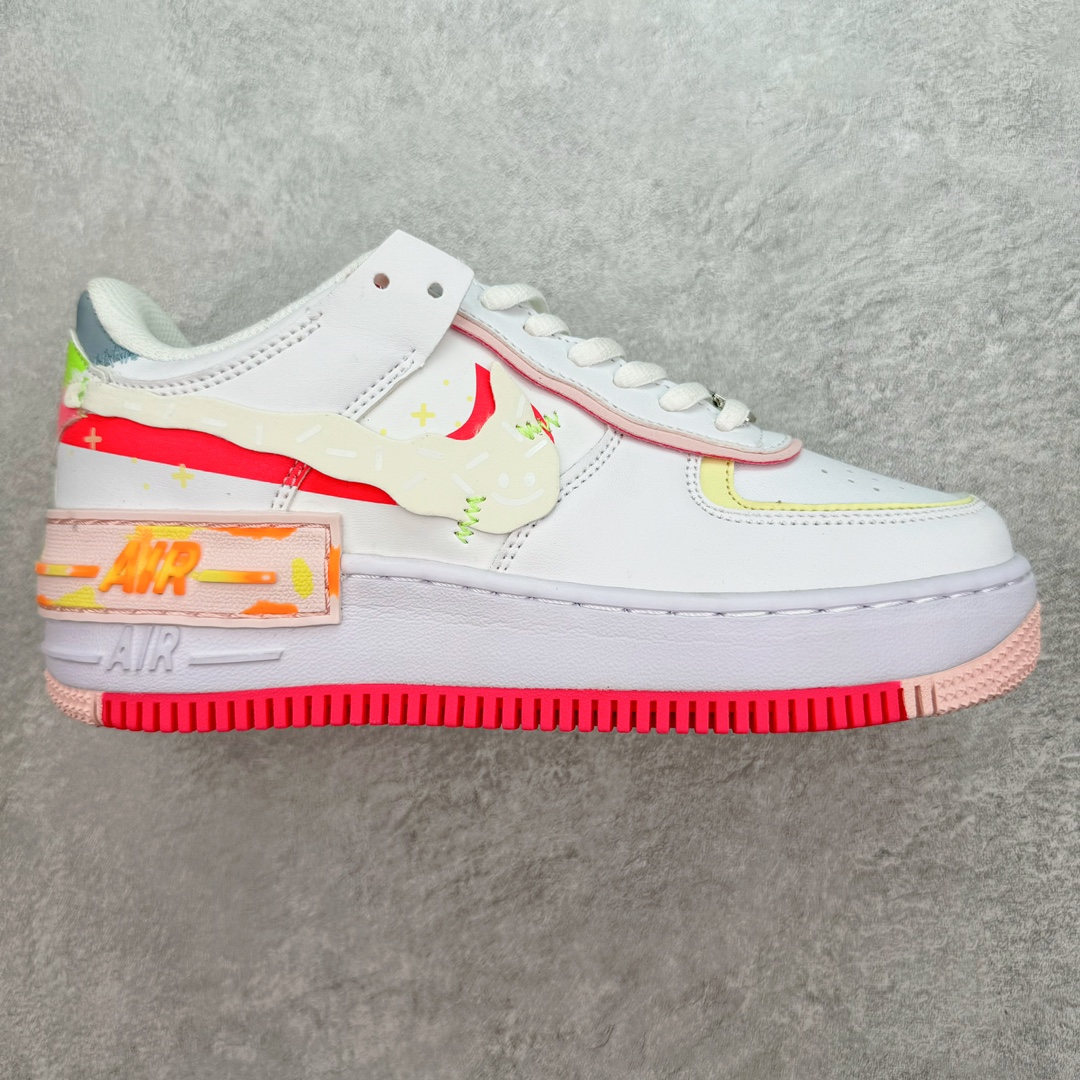 图片[5]-NK WMNS Air Force 1 Shadow 全新少女系解构主义设计 空军一号马卡龙板鞋 鞋款以“双重swoosh标志叠加”为特色，在细节上呈现多层次的设计。以大胆的设计手法，重新演绎这些非凡而鲜明的经典元素，将它们以前卫又优雅的方式突显出来。在各种标志性特征之外又呈现新鲜设计。每一款新作都以女性受众为设计考量，承袭The 1s Reimagined女子鞋款之强势力量，同时坚定一个信念：真正的经典，是在不断的超越与重塑中延续的。尺码：35.5 36 36.5 37.5 38 38.5 39 40-选品中心