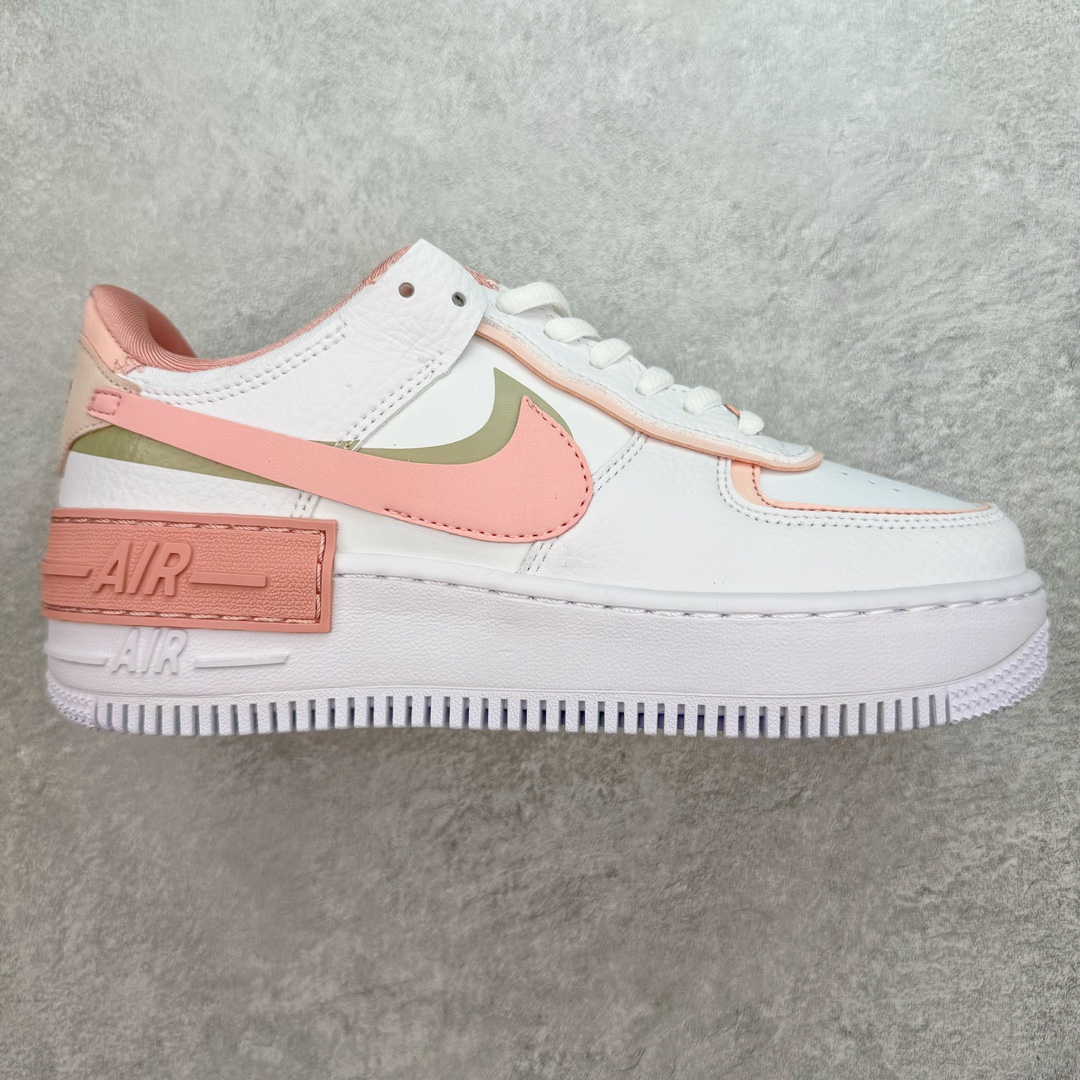 图片[7]-NK WMNS Air Force 1 Shadow 全新少女系解构主义设计 空军一号马卡龙板鞋 鞋款以“双重swoosh标志叠加”为特色，在细节上呈现多层次的设计。以大胆的设计手法，重新演绎这些非凡而鲜明的经典元素，将它们以前卫又优雅的方式突显出来。在各种标志性特征之外又呈现新鲜设计。每一款新作都以女性受众为设计考量，承袭The 1s Reimagined女子鞋款之强势力量，同时坚定一个信念：真正的经典，是在不断的超越与重塑中延续的。尺码：35.5 36 36.5 37.5 38 38.5 39 40-选品中心