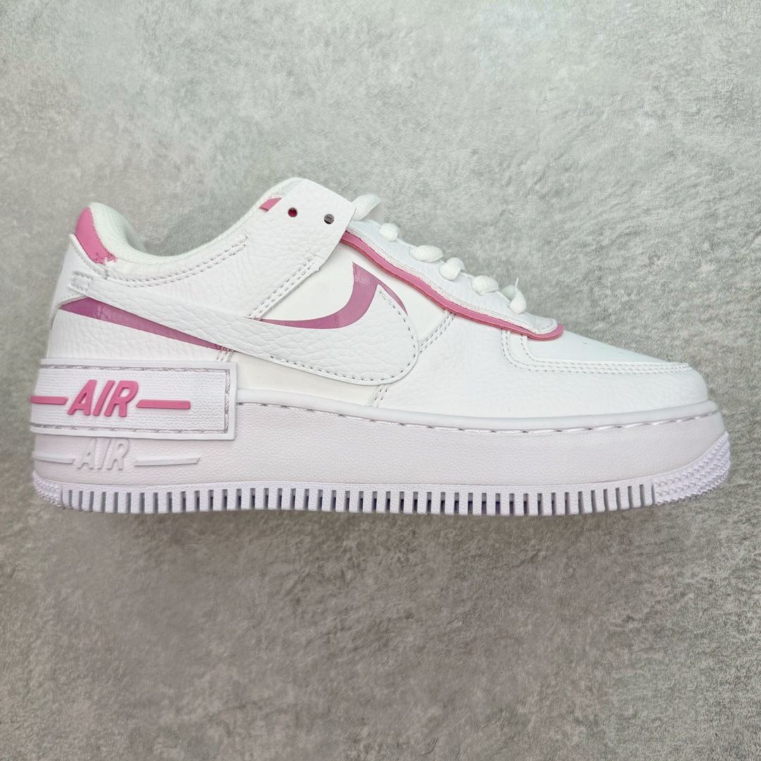 图片[6]-NK WMNS Air Force 1 Shadow 全新少女系解构主义设计 空军一号马卡龙板鞋 鞋款以“双重swoosh标志叠加”为特色，在细节上呈现多层次的设计。以大胆的设计手法，重新演绎这些非凡而鲜明的经典元素，将它们以前卫又优雅的方式突显出来。在各种标志性特征之外又呈现新鲜设计。每一款新作都以女性受众为设计考量，承袭The 1s Reimagined女子鞋款之强势力量，同时坚定一个信念：真正的经典，是在不断的超越与重塑中延续的。尺码：35.5 36 36.5 37.5 38 38.5 39 40-选品中心