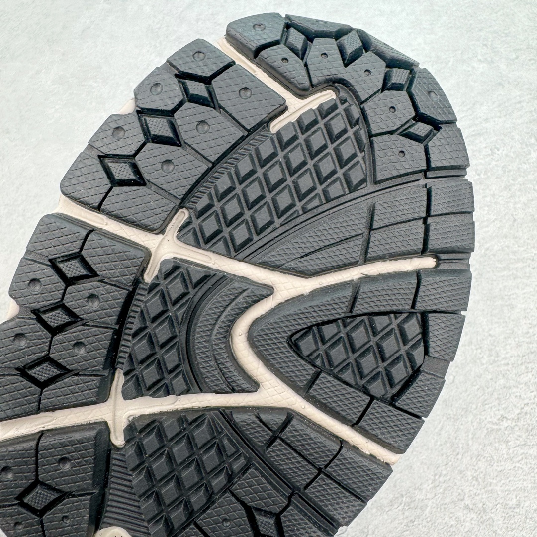 图片[23]-＃G版纯原 New Balance ML2002RC 新百伦潮流复古织物皮革减震防滑耐磨轻便低帮跑步鞋 元祖灰 基于市场现有版本全新升级调整 NB市场最强产物 全套原楦原纸板原厂数据开发 全鞋电脑针车加持 原厂网布 原装进口头层翻毛皮料正确绒感卡色 正确中底拉帮中底网布细节 一比一手工擦旧效果 冲裁组合 匠心打造 耗时两个月开发完成 工艺极其复杂难度可想而知 新开独立私模大底 全网唯一正确做旧组合大底 高端零售专供产物 尺码：36 37 37.5 38 38.5 39.5 40 40.5 41.5 42 42.5 43 44 44.5 45 45.5 46.5 47-选品中心