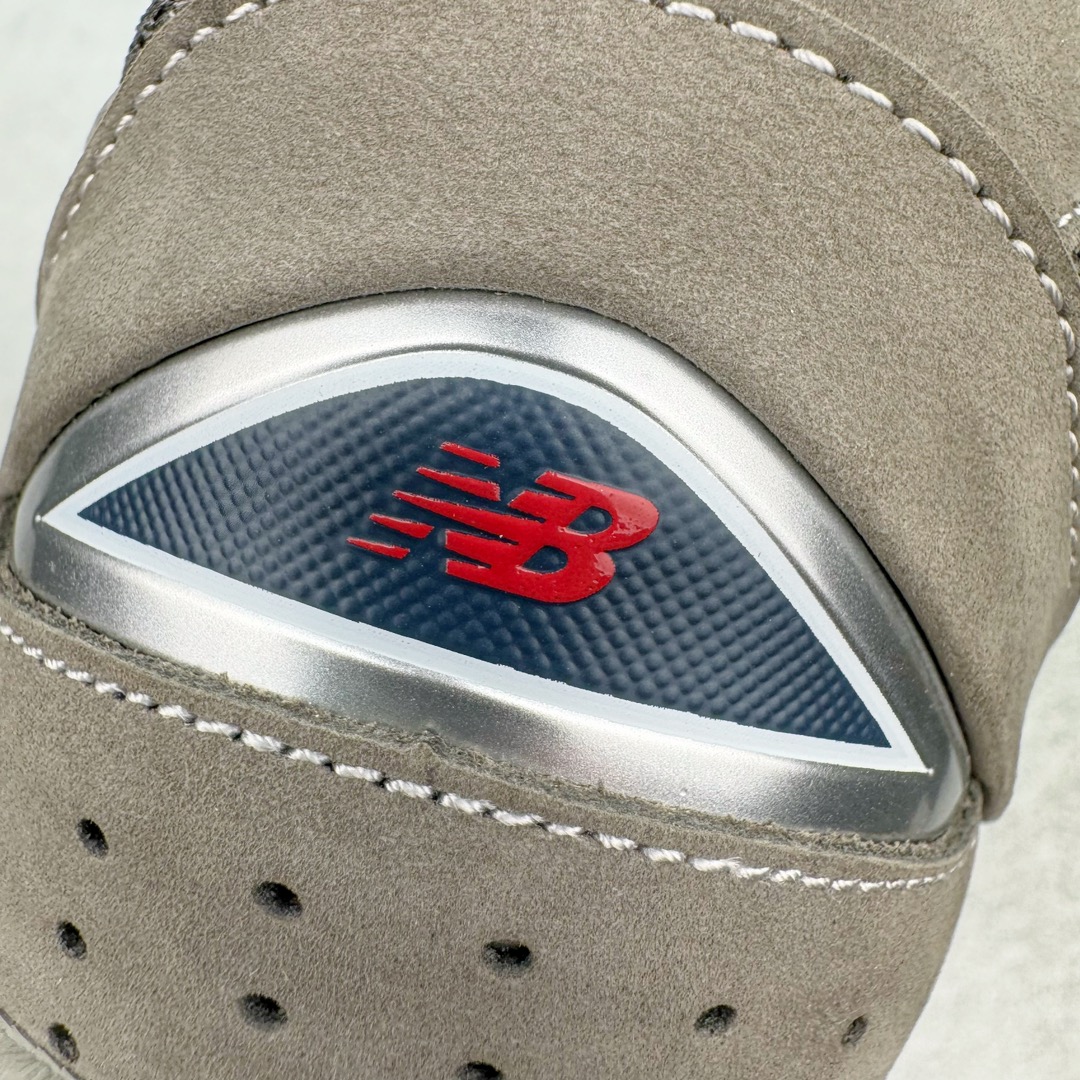 图片[15]-＃G版纯原 New Balance ML2002RA 新百伦潮流复古织物皮革减震防滑耐磨轻便低帮跑步鞋 中灰 基于市场现有版本全新升级调整 NB市场最强产物 全套原楦原纸板原厂数据开发 全鞋电脑针车加持 原厂网布 原装进口头层翻毛皮料正确绒感卡色 正确中底拉帮中底网布细节 一比一手工擦旧效果 冲裁组合 匠心打造 耗时两个月开发完成 工艺极其复杂难度可想而知 新开独立私模大底 全网唯一正确做旧组合大底 高端零售专供产物 尺码：36 37 37.5 38 38.5 39.5 40 40.5 41.5 42 42.5 43 44 44.5 45 45.5 46.5 47-选品中心