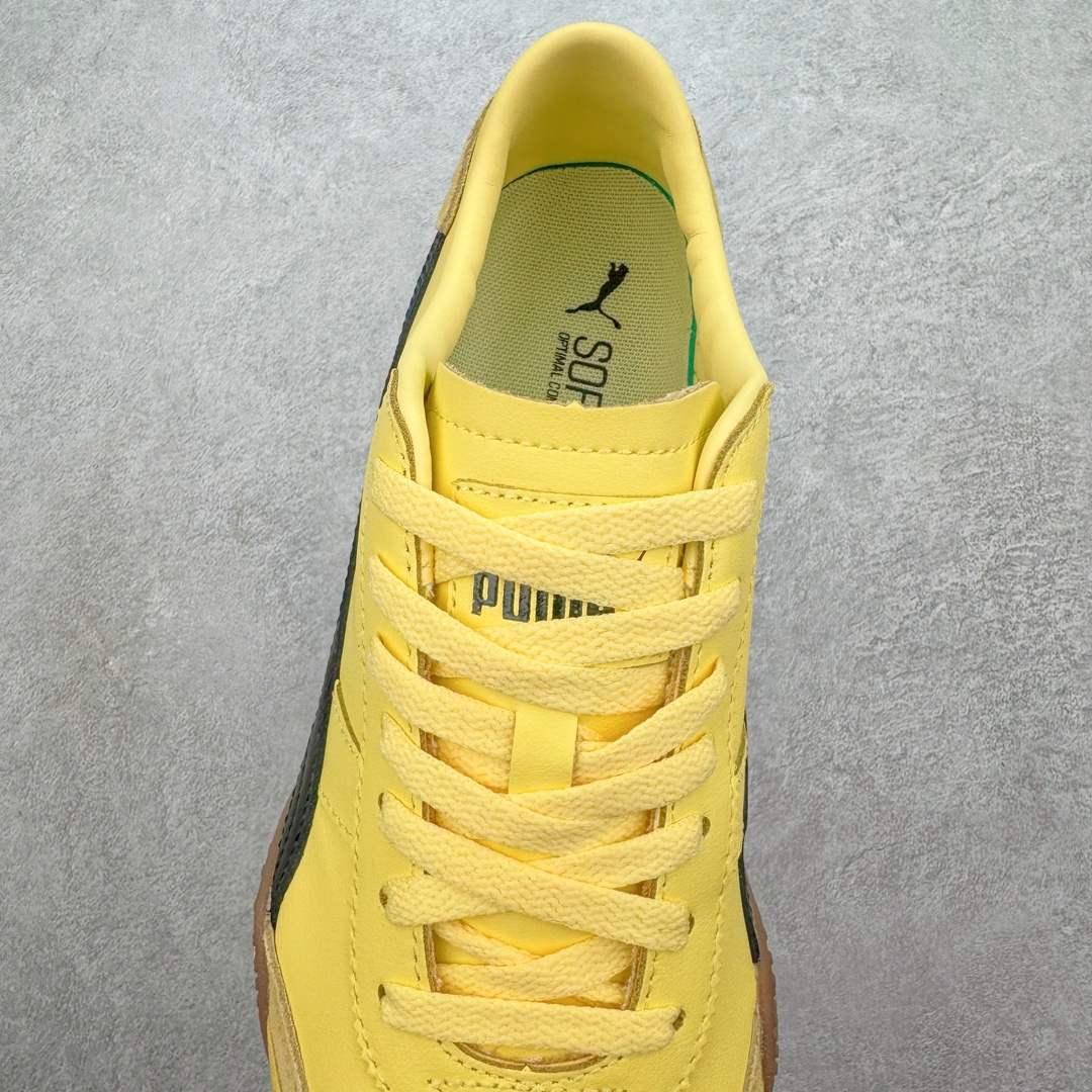 图片[5]-＃GX PUMA Bella UT Low 彪马贝拉UT系列低帮薄底德训复古风经典百搭休闲慢跑鞋 继将 Speedcat OG 带回后，近日 Puma 再以品牌档案室的经典鞋型 Bella OG 为蓝本，推出契合时下薄底球鞋趋势的 Bella UT 鞋款。自 21 世纪初问世以来，Bella OG 鞋型以其独特的薄底设计和上翻外底设计收获了众多年轻拥趸，更是 PUMA DNA 中不可磨灭的经典。此番重新推出的 Bella UT 鞋款，整体鞋面采用上乘皮革材质，并延续 Formstrip 设计语言；鞋头处采用精致的包头设计，搭配麂皮材质提升质感；鞋底部分保留 Bella 鞋款标志性的薄底和点状橡胶外底，上翘的设计包裹鞋面；鞋舌与鞋跟分别点缀美洲狮 Logo 与品牌字母 Logo。值得一提的是，本次 Bella UT 鞋款搭载 SOFTFOAM+ 鞋垫，兼顾美学设计与穿着舒适度。而配色上则提供白、黄、蓝、银、粉五款颜色。尺码：35.5 36 37 37.5 38 39 39.5 40 40.5 41 42 42.5 43 44 44.5 45-选品中心