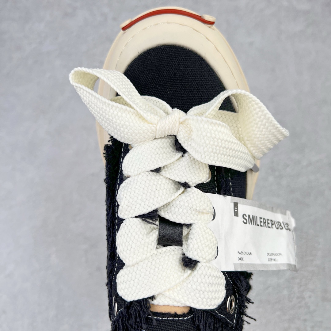 图片[4]-＃纯原福利 SMILEREPUBLIC 檀健次主理品牌 2024新款 众多明星上脚同款厚底开口笑帆布鞋 市售最高品质 得物毒盒最新版本 纯原一致 细节 品质 欢迎对比 市售唯一原厂渠道材料打造 该系列以“SMILE”为灵感来源 捕捉潮流 主打柔软的帆布设计 ms有裁切的羊毛流苏与独特编织技艺HZ 尺码：35-40-选品中心