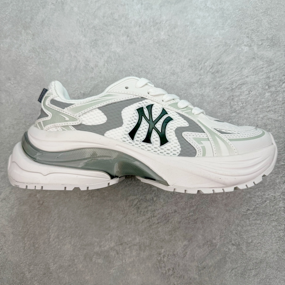 ＃纯原 MLB Chunky Runner 2024S 复古印花老爹鞋系列低帮轻量增高厚底百搭休闲运动慢跑鞋 Korea韩国联名NY美国榄球纽约洋基队限定 目前可过轻松秒过各类鉴定 能操作的私聊 韩国代购专供 左脚内置NFC感应 区别市面贴纸假芯片 MLB专用菱形双针中底布 重点细节中底布带注胶孔 原厂NFC感应吊牌 支持鉴定 一个两位数 原盒原标 全套原楦原纸板原厂数据开发 中韩文保养标贴 绿色防霉片 平台代购专供 独家一比一RB+MD组合大底 高频后跟小人Logo精准对位立体饱满 正确网布加超迁鞋面 转印中底走线紧密 转印Logo工艺表层防刮不掉色 尺码：35 36 36.5 37.5 38 38.5 39 40 40.5 41 42 42.5 43 44 44.5 45-选品中心