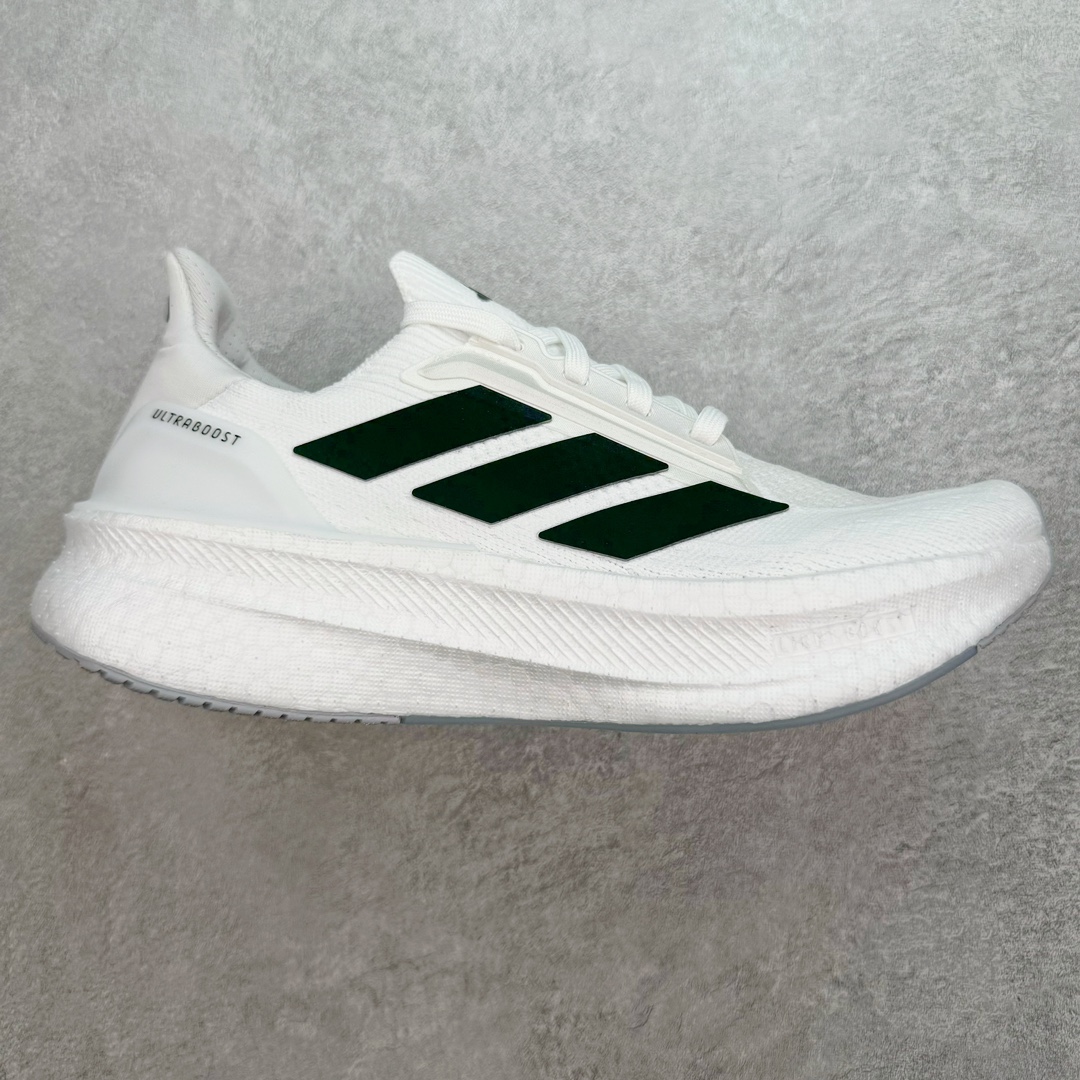 ＃纯原 AD Ultra Boost 5X 2025高性能版5X系列UB低帮袜套式针织透气缓震休闲运动慢跑鞋 全新Ultraboost 5X官宣，颠覆以往，迎来该系列自2015年首次亮相最大一次革新！从鞋面到中底配置都有新的突破，跟着小编一同探究“阿迪UB有史以来最大升级”！Ultraboost 5X革新中底配置，采用LightBoost V2泡沫，与Ultraboost Light相比，前掌能量反馈增加2%。与此同时“加厚不增重”，中底相较于上一代更轻，让跑者每一次迈步都能得到更柔软、更澎湃的能量反馈。搭配X形“Torsion System”扭转系统，助力跑者从落地到脚趾离地过程的平稳过渡。Ultraboost 5X升级中足锁定性能，革新Mono Primeknit自适应鞋面配置，搭配轻质无笼鞋面结构，更加贴合跑者脚部。大底由Continental™橡胶制成，更耐磨，抓地力更出色。Adidas全新推出ULTRABOOST 5X，专注日常跑步，适用于任何级别的跑者，无距离门槛限制。兼具有氧跑、中短距离慢跑、节奏跑、间歇跑、日常通勤等各种场景，ULTRABOOST 5X都能给你带来优质的跑步体验。尺码：39⅓ 40 40⅔ 41⅓ 42 42⅔ 43⅓ 44 44⅔ 45 46 47⅔ 48-选品中心
