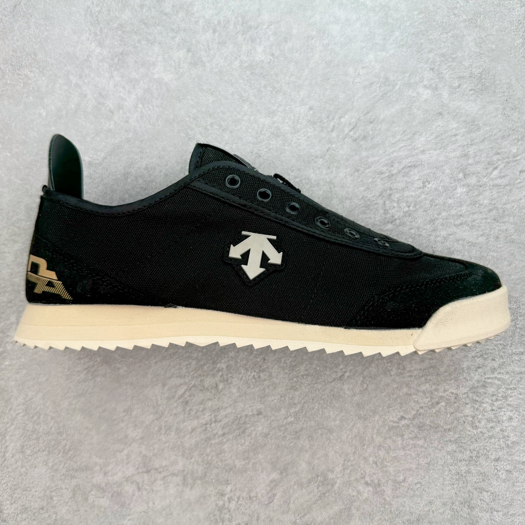 #纯原 DESCENTE CHRON 迪桑特复古运动一脚蹬帆布鞋透气休闲鞋 轻松方便的一脚蹬设计 搭配轻质弹性鞋底 脚感舒适 简洁的帆布鞋面设计适用于多场景穿搭 尺码:36 36.5 37.5 38 38.5 39 40 40.5 41 42 42.5 43 44 44.5 45-选品中心