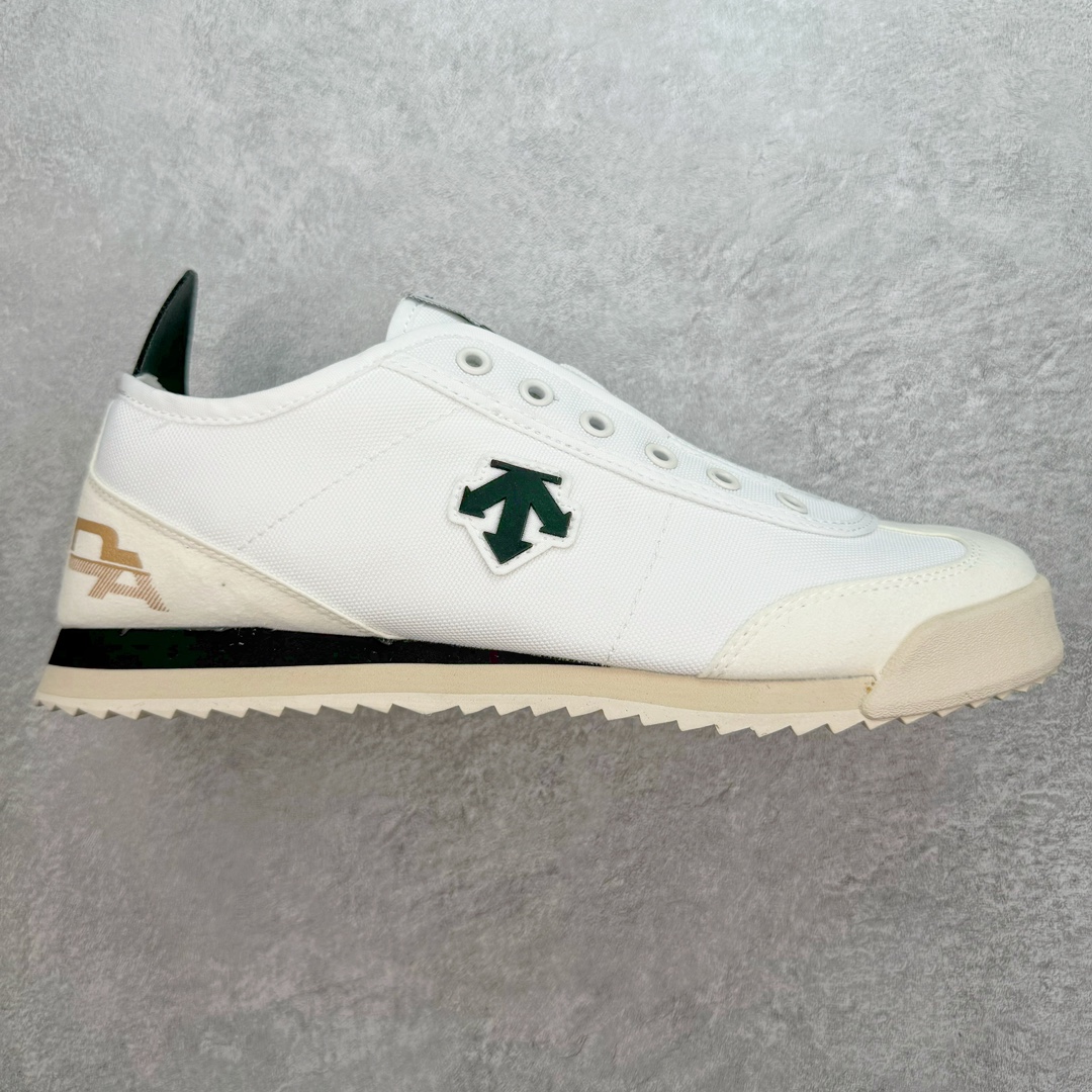 ＃纯原 DESCENTE CHRON 迪桑特复古运动一脚蹬帆布鞋透气休闲鞋 轻松方便的一脚蹬设计 搭配轻质弹性鞋底 脚感舒适 简洁的帆布鞋面设计适用于多场景穿搭 尺码：36 36.5 37.5 38 38.5 39 40 40.5 41 42 42.5 43 44 44.5 45-选品中心