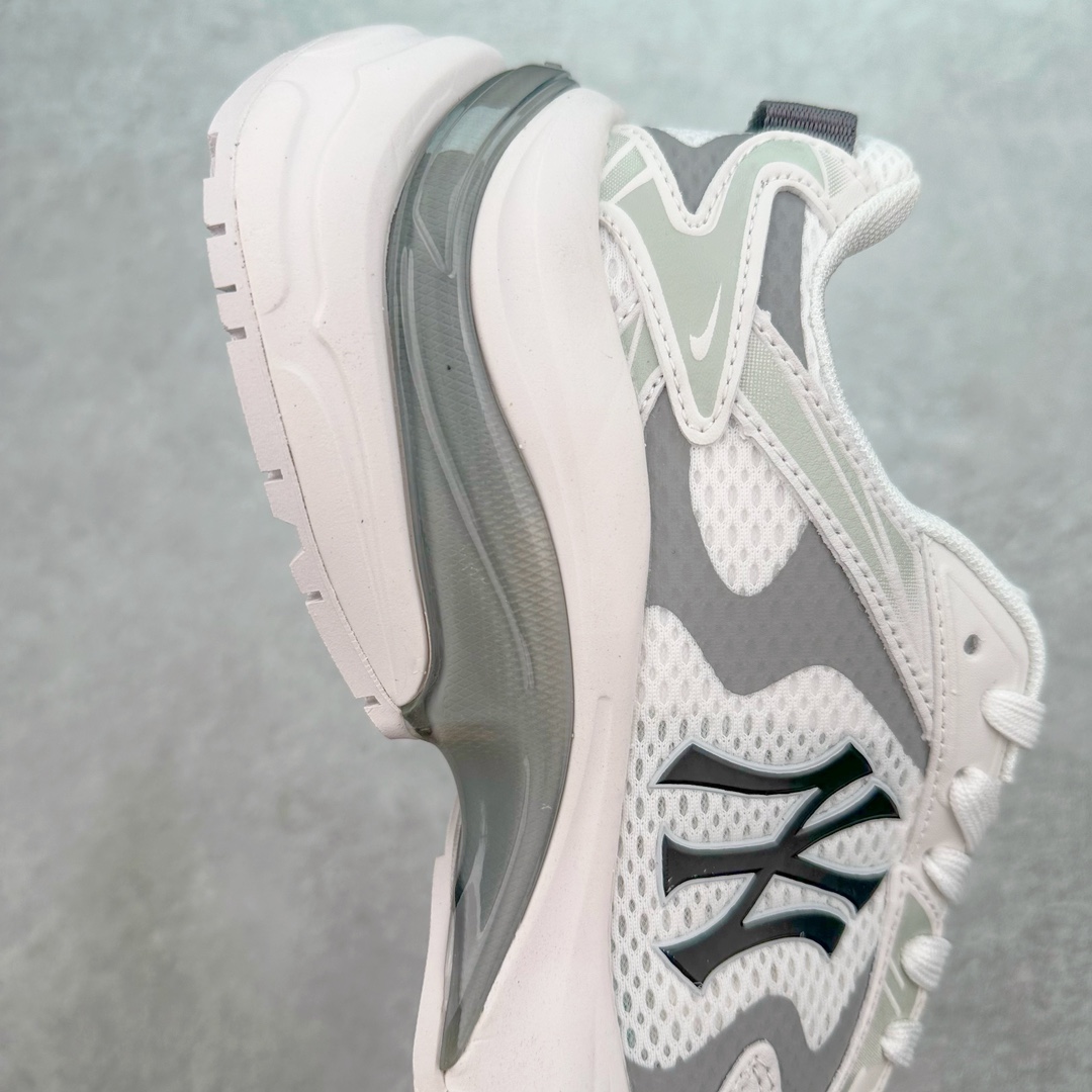 图片[6]-＃纯原 MLB Chunky Runner 2024S 复古印花老爹鞋系列低帮轻量增高厚底百搭休闲运动慢跑鞋 Korea韩国联名NY美国榄球纽约洋基队限定 目前可过轻松秒过各类鉴定 能操作的私聊 韩国代购专供 左脚内置NFC感应 区别市面贴纸假芯片 MLB专用菱形双针中底布 重点细节中底布带注胶孔 原厂NFC感应吊牌 支持鉴定 一个两位数 原盒原标 全套原楦原纸板原厂数据开发 中韩文保养标贴 绿色防霉片 平台代购专供 独家一比一RB+MD组合大底 高频后跟小人Logo精准对位立体饱满 正确网布加超迁鞋面 转印中底走线紧密 转印Logo工艺表层防刮不掉色 尺码：35 36 36.5 37.5 38 38.5 39 40 40.5 41 42 42.5 43 44 44.5 45-选品中心