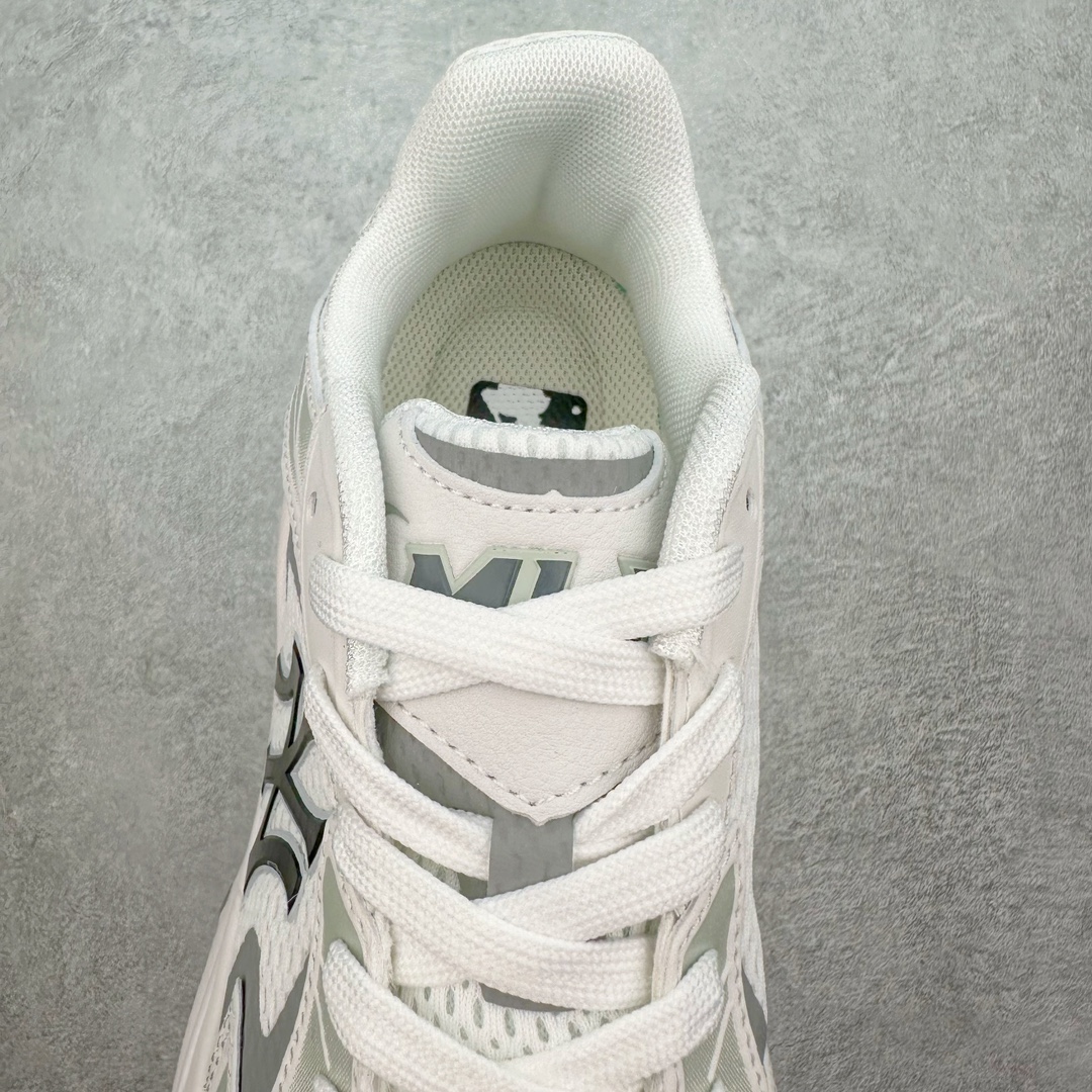 图片[5]-＃纯原 MLB Chunky Runner 2024S 复古印花老爹鞋系列低帮轻量增高厚底百搭休闲运动慢跑鞋 Korea韩国联名NY美国榄球纽约洋基队限定 目前可过轻松秒过各类鉴定 能操作的私聊 韩国代购专供 左脚内置NFC感应 区别市面贴纸假芯片 MLB专用菱形双针中底布 重点细节中底布带注胶孔 原厂NFC感应吊牌 支持鉴定 一个两位数 原盒原标 全套原楦原纸板原厂数据开发 中韩文保养标贴 绿色防霉片 平台代购专供 独家一比一RB+MD组合大底 高频后跟小人Logo精准对位立体饱满 正确网布加超迁鞋面 转印中底走线紧密 转印Logo工艺表层防刮不掉色 尺码：35 36 36.5 37.5 38 38.5 39 40 40.5 41 42 42.5 43 44 44.5 45-选品中心