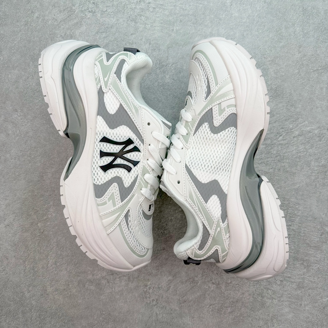 图片[3]-＃纯原 MLB Chunky Runner 2024S 复古印花老爹鞋系列低帮轻量增高厚底百搭休闲运动慢跑鞋 Korea韩国联名NY美国榄球纽约洋基队限定 目前可过轻松秒过各类鉴定 能操作的私聊 韩国代购专供 左脚内置NFC感应 区别市面贴纸假芯片 MLB专用菱形双针中底布 重点细节中底布带注胶孔 原厂NFC感应吊牌 支持鉴定 一个两位数 原盒原标 全套原楦原纸板原厂数据开发 中韩文保养标贴 绿色防霉片 平台代购专供 独家一比一RB+MD组合大底 高频后跟小人Logo精准对位立体饱满 正确网布加超迁鞋面 转印中底走线紧密 转印Logo工艺表层防刮不掉色 尺码：35 36 36.5 37.5 38 38.5 39 40 40.5 41 42 42.5 43 44 44.5 45-选品中心