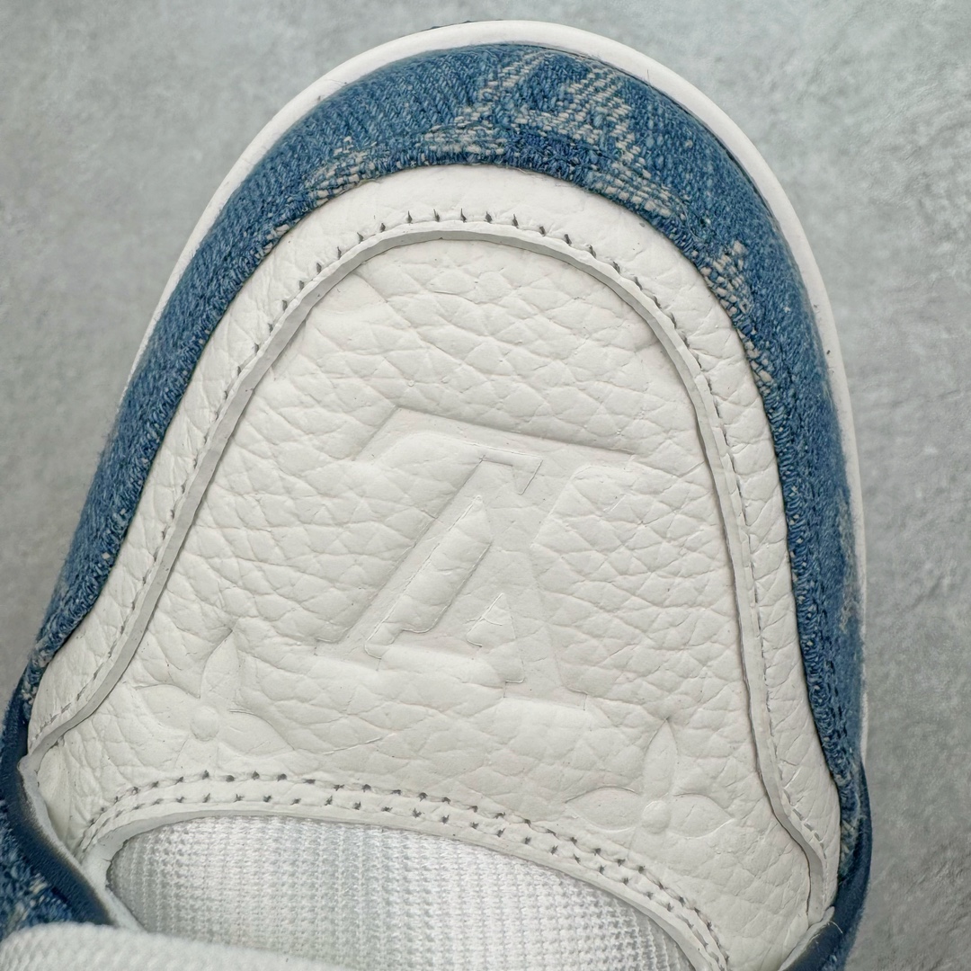 图片[14]-＃FS顶级特价 Louis Vuitton Trainer lv时装走秀运动鞋 实力大厂出品 平台专供 成熟的做工稳定的品控 完美鞋型超高的清洁度 零毛边线头瑕疵 全套原楦原纸版原鞋开模 全网最具灵魂的版型 正确原装黄色鞋盒 正确中底印花 鞋面印花3D高频深度立体 全鞋电脑针车 紧密相连 针距密度一致 环保乳胶注塑鞋垫 厚度脚感还原原版 皮面裁剪部位 统一油边封口工艺 原装橡胶大底含胶量大底组合零偏差 专柜全套包装 防尘袋 说明书 质保卡 男女鞋 尺码：35 36 37 38 39 40 41 42 43 44 45-选品中心