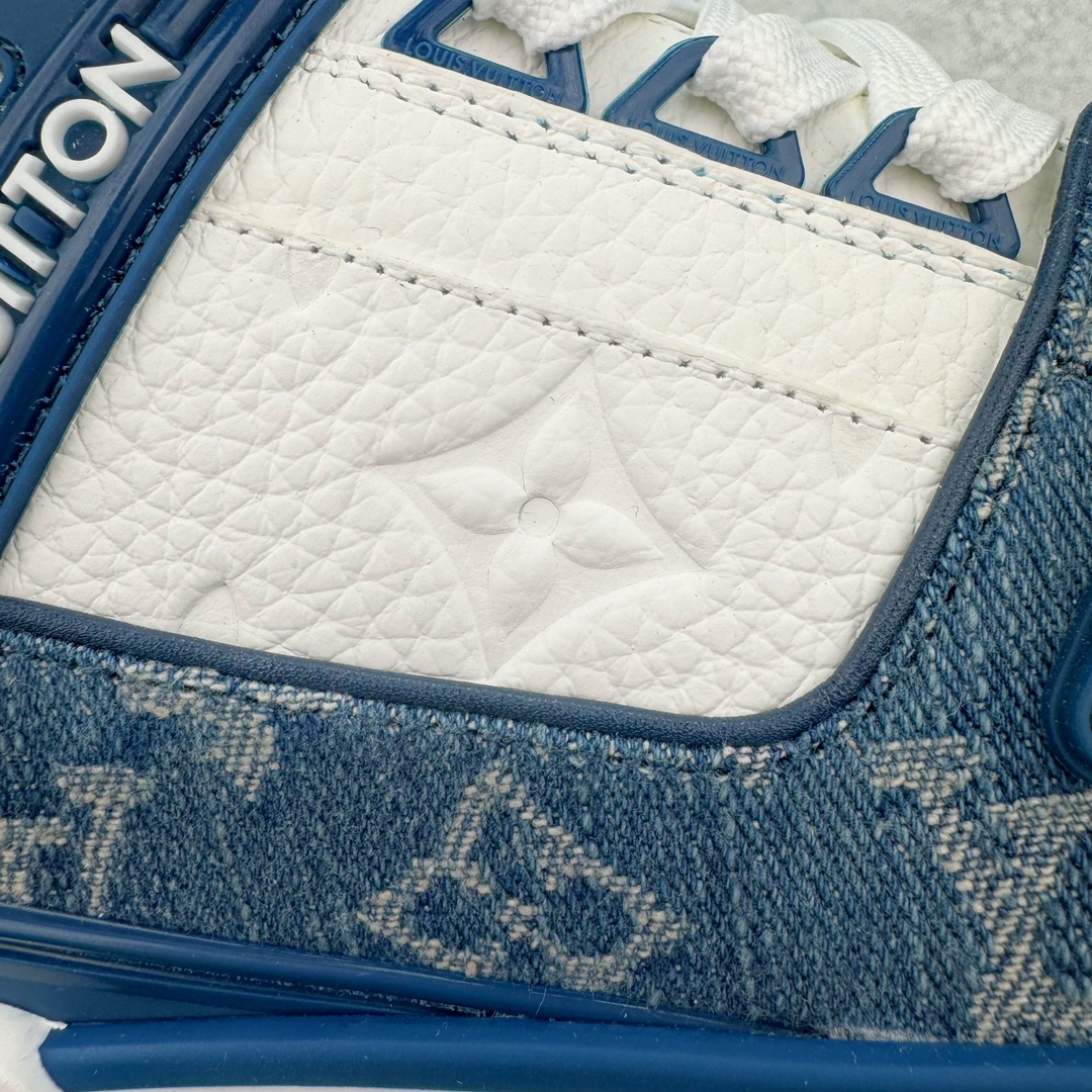 图片[17]-＃FS顶级特价 Louis Vuitton Trainer lv时装走秀运动鞋 实力大厂出品 平台专供 成熟的做工稳定的品控 完美鞋型超高的清洁度 零毛边线头瑕疵 全套原楦原纸版原鞋开模 全网最具灵魂的版型 正确原装黄色鞋盒 正确中底印花 鞋面印花3D高频深度立体 全鞋电脑针车 紧密相连 针距密度一致 环保乳胶注塑鞋垫 厚度脚感还原原版 皮面裁剪部位 统一油边封口工艺 原装橡胶大底含胶量大底组合零偏差 专柜全套包装 防尘袋 说明书 质保卡 男女鞋 尺码：35 36 37 38 39 40 41 42 43 44 45-选品中心