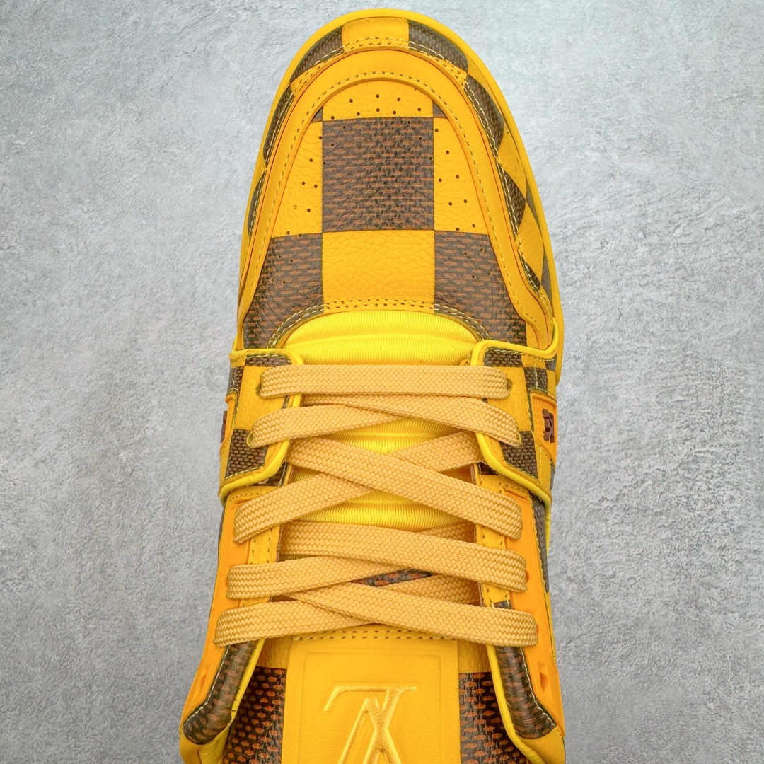 图片[4]-＃GX Louis Vuitton Trainer lv时装走秀运动鞋 实力大厂出品 平台专供 全网最全配色更新最快 最成熟的做工稳定的品控 完美鞋型超高的清洁度 零毛边线头瑕疵 全套原楦原纸版原鞋开模 全网最具灵魂的版型 正确原装黄色鞋盒 正确中底印花 鞋面印花3D高频深度立体 全鞋电脑针车 紧密相连 针距密度一致 环保乳胶注塑鞋垫 厚度脚感还原原版 皮面裁剪部位 统一油边封口工艺 原装橡胶大底含胶量大底组合零偏差 专柜全套包装 防尘袋 说明书 质保卡 男女鞋 尺码：35 36 37 38 39 40 41 42 43 44 45-选品中心