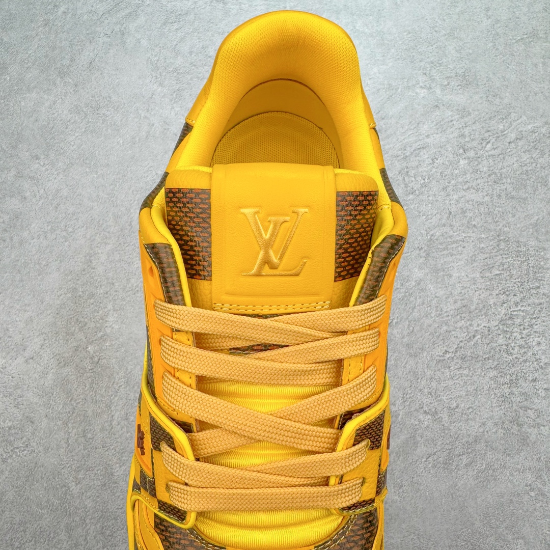 图片[5]-＃GX Louis Vuitton Trainer lv时装走秀运动鞋 实力大厂出品 平台专供 全网最全配色更新最快 最成熟的做工稳定的品控 完美鞋型超高的清洁度 零毛边线头瑕疵 全套原楦原纸版原鞋开模 全网最具灵魂的版型 正确原装黄色鞋盒 正确中底印花 鞋面印花3D高频深度立体 全鞋电脑针车 紧密相连 针距密度一致 环保乳胶注塑鞋垫 厚度脚感还原原版 皮面裁剪部位 统一油边封口工艺 原装橡胶大底含胶量大底组合零偏差 专柜全套包装 防尘袋 说明书 质保卡 男女鞋 尺码：35 36 37 38 39 40 41 42 43 44 45-选品中心