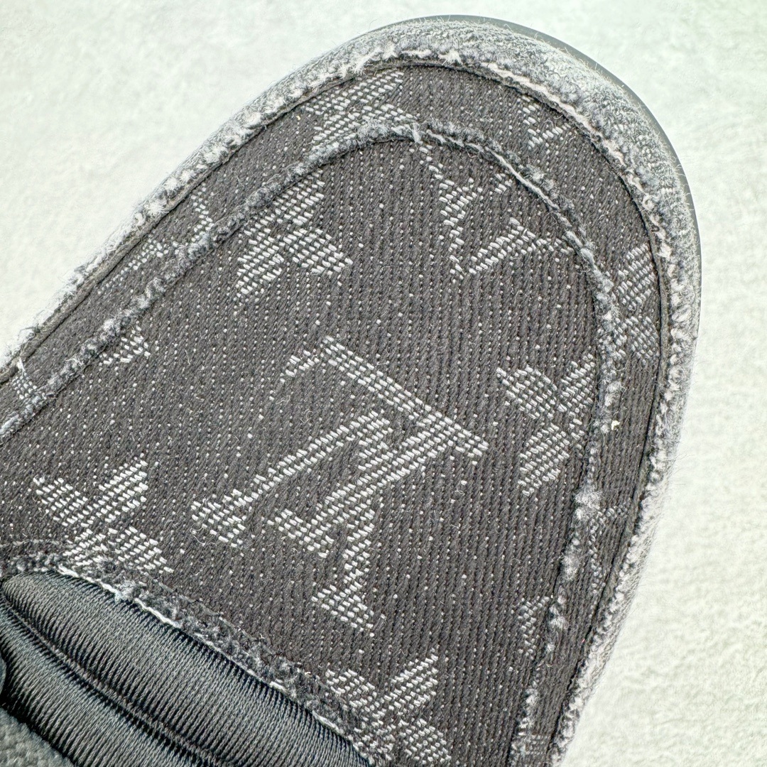 图片[12]-＃FS顶级特价 Louis Vuitton Trainer lv时装走秀运动鞋 实力大厂出品 平台专供 成熟的做工稳定的品控 完美鞋型超高的清洁度 零毛边线头瑕疵 全套原楦原纸版原鞋开模 全网最具灵魂的版型 正确原装黄色鞋盒 正确中底印花 鞋面印花3D高频深度立体 全鞋电脑针车 紧密相连 针距密度一致 环保乳胶注塑鞋垫 厚度脚感还原原版 皮面裁剪部位 统一油边封口工艺 原装橡胶大底含胶量大底组合零偏差 专柜全套包装 防尘袋 说明书 质保卡 男女鞋 尺码：35 36 37 38 39 40 41 42 43 44 45-选品中心