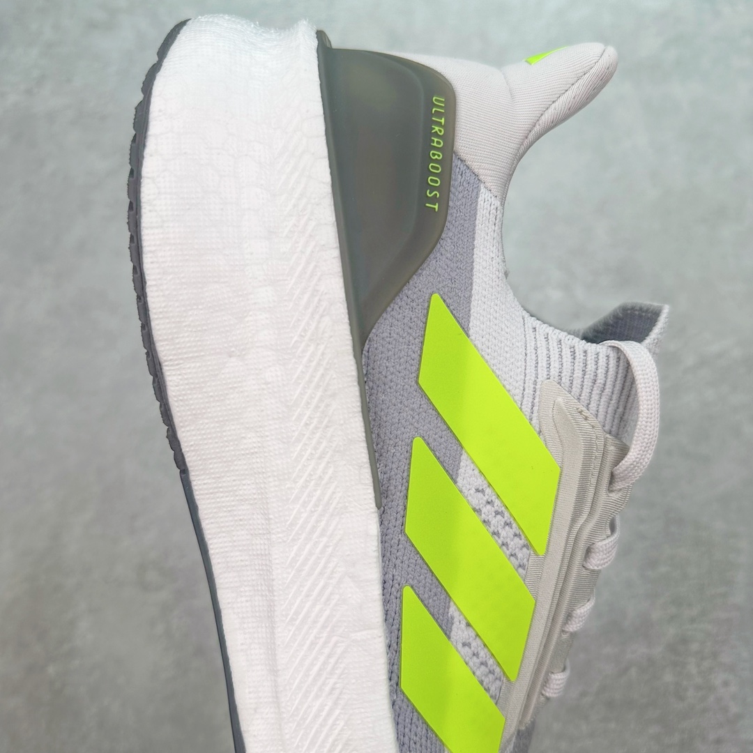 图片[6]-＃纯原 AD Ultra Boost 5X 2025高性能版5X系列UB低帮袜套式针织透气缓震休闲运动慢跑鞋 全新Ultraboost 5X官宣，颠覆以往，迎来该系列自2015年首次亮相最大一次革新！从鞋面到中底配置都有新的突破，跟着小编一同探究“阿迪UB有史以来最大升级”！Ultraboost 5X革新中底配置，采用LightBoost V2泡沫，与Ultraboost Light相比，前掌能量反馈增加2%。与此同时“加厚不增重”，中底相较于上一代更轻，让跑者每一次迈步都能得到更柔软、更澎湃的能量反馈。搭配X形“Torsion System”扭转系统，助力跑者从落地到脚趾离地过程的平稳过渡。Ultraboost 5X升级中足锁定性能，革新Mono Primeknit自适应鞋面配置，搭配轻质无笼鞋面结构，更加贴合跑者脚部。大底由Continental™橡胶制成，更耐磨，抓地力更出色。Adidas全新推出ULTRABOOST 5X，专注日常跑步，适用于任何级别的跑者，无距离门槛限制。兼具有氧跑、中短距离慢跑、节奏跑、间歇跑、日常通勤等各种场景，ULTRABOOST 5X都能给你带来优质的跑步体验。尺码：39⅓ 40 40⅔ 41⅓ 42 42⅔ 43⅓ 44 44⅔ 45 46 47⅔ 48-选品中心