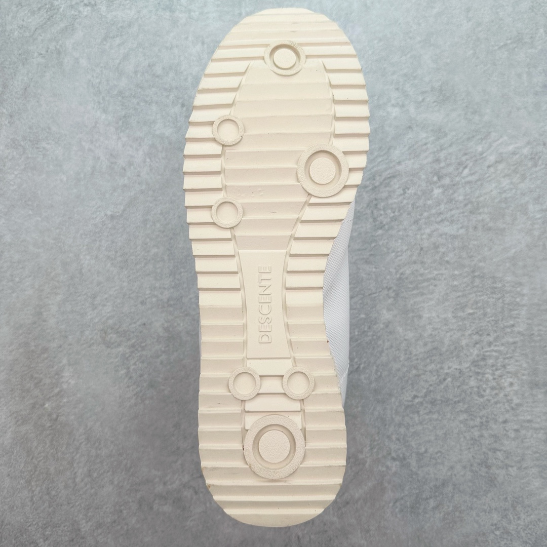 图片[9]-＃纯原 DESCENTE CHRON 迪桑特复古运动一脚蹬帆布鞋透气休闲鞋 轻松方便的一脚蹬设计 搭配轻质弹性鞋底 脚感舒适 简洁的帆布鞋面设计适用于多场景穿搭 尺码：36 36.5 37.5 38 38.5 39 40 40.5 41 42 42.5 43 44 44.5 45-选品中心