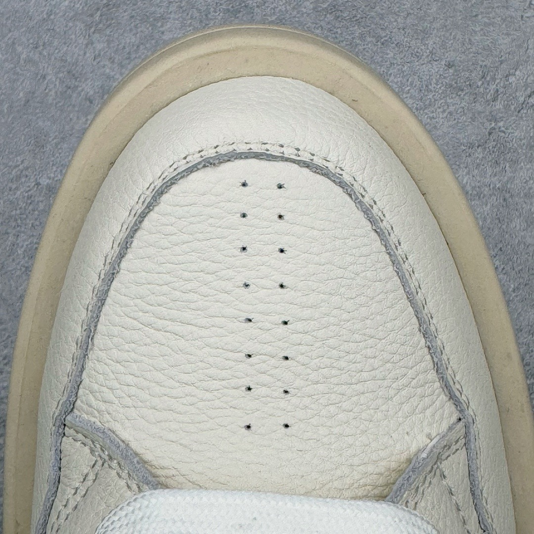 图片[14]-＃DG纯原 Rick Owens DRKSHDW x Converse TURBODRK Weapon RO瑞克欧文斯匡威联名摩登厚底运动板鞋 象牙白 以 80 年代的经典篮球鞋 Weapon 为灵感 带来新诠释 超厚鞋底 高帮鞋身以及夸张的鞋舌设计都充满 Rick Owens 式的美学 原厂楦头纸板裁片完全1：1对位复模 这样最后合模拼接的时候鞋型才能以最完美的形态展现 区别于市面上所有看图做货版本 导致整个鞋型完全不对味 臃肿肥胖 根本没有展现出原版的味道 原版的灵魂就在五角星的位置 不同码数上的比例是有区别的 原版整体是修长的 皮料根据原厂色号经过了历时 3个月无数次修改 终于调整到和原版最为接近的同色摔纹荔枝皮 因为毕竟官方多次补货 官方的皮料颜色或多或少都会有稍微的色差 属于正常现象 我们买回来的几双正品样板也会有区别 鞋底模具重新开模 独立私模三色tpu橡胶组合大底 1个码数一套模具 这样做的好处的码数比较合脚 区别市场上共码普通版本 单色同色橡胶大底 尺码：35 36 37 38 38.5 39 40 40.5 41 42 42.5 43 44 44.5 45 46-选品中心