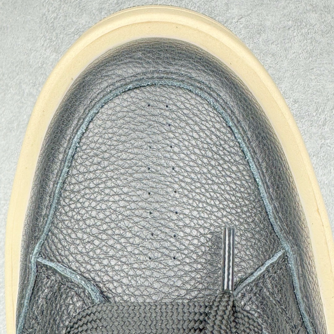 图片[16]-＃DG纯原 Rick Owens DRKSHDW x Converse TURBODRK Weapon RO瑞克欧文斯匡威联名摩登厚底运动板鞋 黑色 以 80 年代的经典篮球鞋 Weapon 为灵感 带来新诠释 超厚鞋底 高帮鞋身以及夸张的鞋舌设计都充满 Rick Owens 式的美学 原厂楦头纸板裁片完全1：1对位复模 这样最后合模拼接的时候鞋型才能以最完美的形态展现 区别于市面上所有看图做货版本 导致整个鞋型完全不对味 臃肿肥胖 根本没有展现出原版的味道 原版的灵魂就在五角星的位置 不同码数上的比例是有区别的 原版整体是修长的 皮料根据原厂色号经过了历时 3个月无数次修改 终于调整到和原版最为接近的同色摔纹荔枝皮 因为毕竟官方多次补货 官方的皮料颜色或多或少都会有稍微的色差 属于正常现象 我们买回来的几双正品样板也会有区别 鞋底模具重新开模 独立私模三色tpu橡胶组合大底 1个码数一套模具 这样做的好处的码数比较合脚 区别市场上共码普通版本 单色同色橡胶大底 尺码：35 36 37 38 38.5 39 40 40.5 41 42 42.5 43 44 44.5 45 46-选品中心