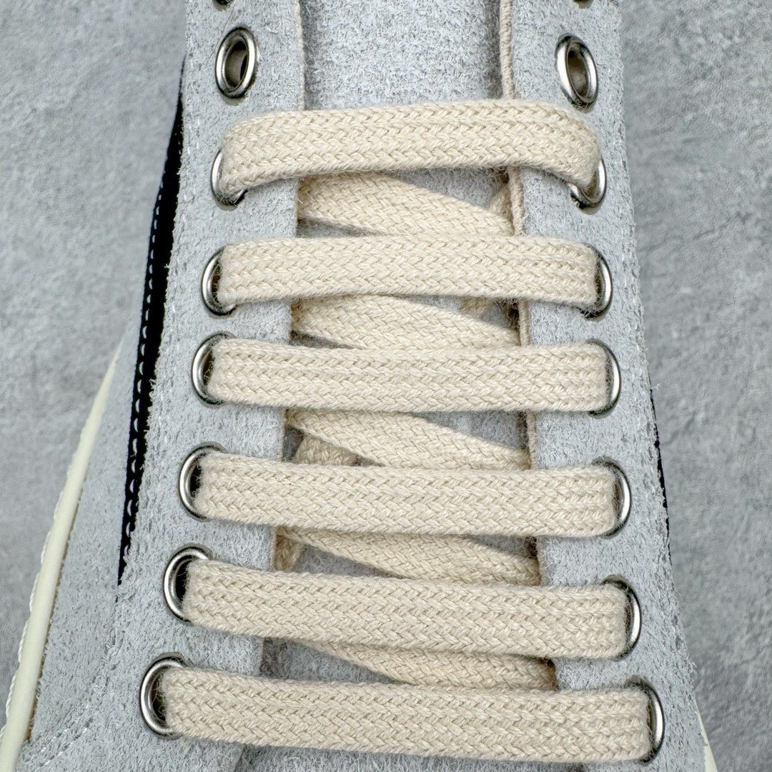 图片[13]-＃DG纯原 Rick Owens Edfu 瑞克·欧文斯低帮皮面时尚运动板鞋 灰黑 二级市场已经7K以上 平台客户随意卖四位数 RO广东原厂出品 纯原天花板 原版一比一复刻 冲正绝不翻车 还原度达到百分之98以上 原楦开发纸版版型 ZP拆解原版1：1复模裁片纸版 力求做到0错位 这样才能达到和zp一致的鞋型味道 采用进口cnc数控机床开发对版独家tpu奶香大底 区别于市场所有版本 zp同源全头层粒面小牛皮 达到和zp一致手感 原厂进口细纹布 万邦订购原厂高弹粉红色海绵 内里搭配软质细腻羊皮 TPU高密度大底 软硬度透光度高已经测试和原版一致 尺码：36 37 38 39 40 41 42 43 44 45 46-选品中心