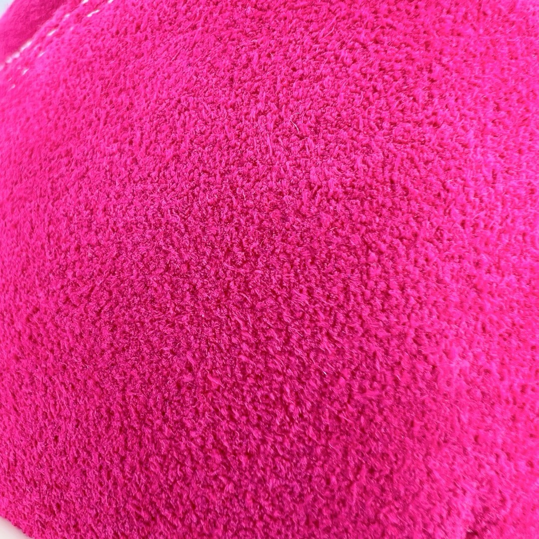 图片[12]-＃DG纯原 Rick Owens Edfu 瑞克·欧文斯低帮皮面时尚运动板鞋 玫红 二级市场已经7K以上 平台客户随意卖四位数 RO广东原厂出品 纯原天花板 原版一比一复刻 冲正绝不翻车 还原度达到百分之98以上 原楦开发纸版版型 ZP拆解原版1：1复模裁片纸版 力求做到0错位 这样才能达到和zp一致的鞋型味道 采用进口cnc数控机床开发对版独家tpu奶香大底 区别于市场所有版本 zp同源全头层粒面小牛皮 达到和zp一致手感 原厂进口细纹布 万邦订购原厂高弹粉红色海绵 内里搭配软质细腻羊皮 TPU高密度大底 软硬度透光度高已经测试和原版一致 尺码：36 37 38 39 40 41 42 43 44 45 46-选品中心