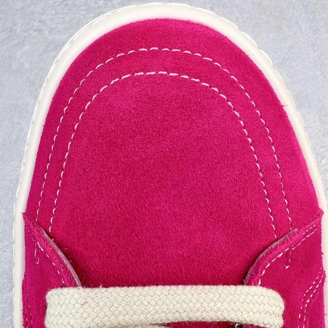 图片[15]-＃DG纯原 Rick Owens Edfu 瑞克·欧文斯低帮皮面时尚运动板鞋 玫红 二级市场已经7K以上 平台客户随意卖四位数 RO广东原厂出品 纯原天花板 原版一比一复刻 冲正绝不翻车 还原度达到百分之98以上 原楦开发纸版版型 ZP拆解原版1：1复模裁片纸版 力求做到0错位 这样才能达到和zp一致的鞋型味道 采用进口cnc数控机床开发对版独家tpu奶香大底 区别于市场所有版本 zp同源全头层粒面小牛皮 达到和zp一致手感 原厂进口细纹布 万邦订购原厂高弹粉红色海绵 内里搭配软质细腻羊皮 TPU高密度大底 软硬度透光度高已经测试和原版一致 尺码：36 37 38 39 40 41 42 43 44 45 46-选品中心