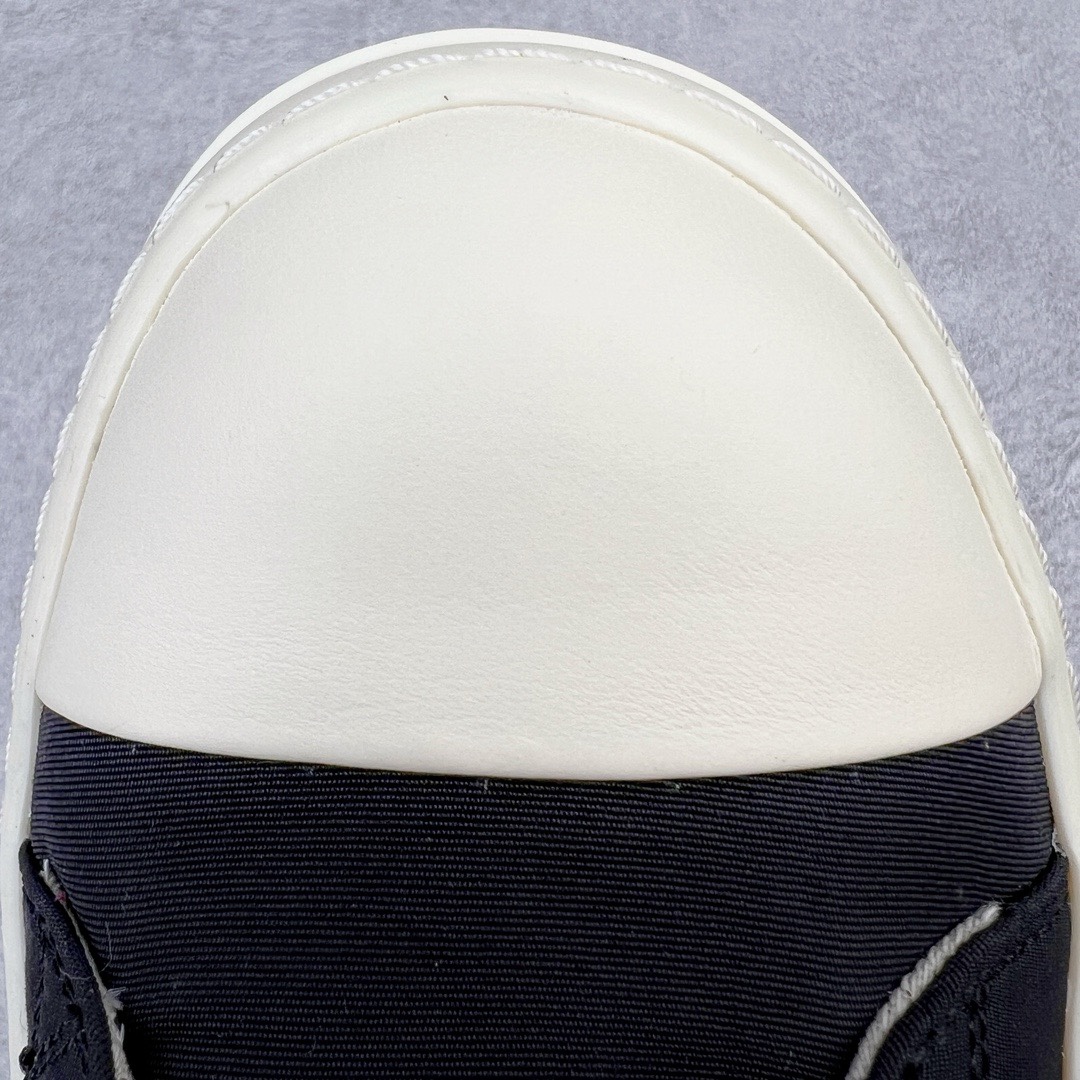 图片[12]-＃DG纯原 Rick Owens Drkshdw 瑞克·欧文斯低帮尼龙布时尚运动板鞋 黑白 二级市场已经7K以上 平台客户随意卖四位数 RO广东原厂出品 纯原天花板 原版一比一复刻 冲正绝不翻车 还原度达到百分之98以上 原楦开发纸版版型 ZP拆解原版1：1复模裁片纸版 力求做到0错位 这样才能达到和zp一致的鞋型味道 采用进口cnc数控机床开发对版独家tpu奶香大底 区别于市场所有版本 zp同源定制尼龙布 达到和zp一致手感 原厂进口细纹布 万邦订购原厂高弹粉红色海绵 内里搭配软质细腻羊皮 TPU高密度大底 软硬度透光度高已经测试和原版一致 尺码：36 37 38 39 40 41 42 43 44 45 46-选品中心