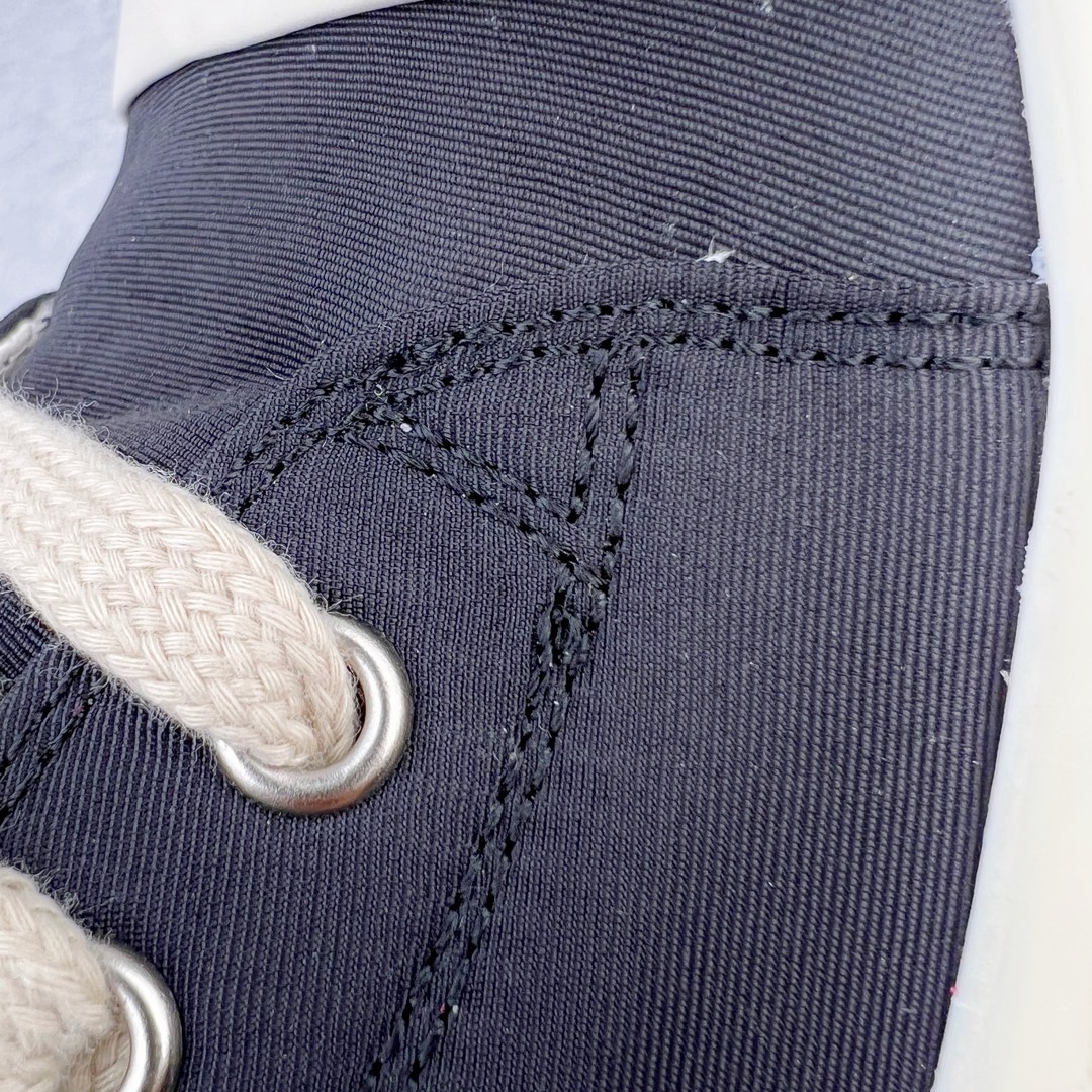 图片[14]-＃DG纯原 Rick Owens Drkshdw 瑞克·欧文斯低帮尼龙布时尚运动板鞋 黑白 二级市场已经7K以上 平台客户随意卖四位数 RO广东原厂出品 纯原天花板 原版一比一复刻 冲正绝不翻车 还原度达到百分之98以上 原楦开发纸版版型 ZP拆解原版1：1复模裁片纸版 力求做到0错位 这样才能达到和zp一致的鞋型味道 采用进口cnc数控机床开发对版独家tpu奶香大底 区别于市场所有版本 zp同源定制尼龙布 达到和zp一致手感 原厂进口细纹布 万邦订购原厂高弹粉红色海绵 内里搭配软质细腻羊皮 TPU高密度大底 软硬度透光度高已经测试和原版一致 尺码：36 37 38 39 40 41 42 43 44 45 46-选品中心