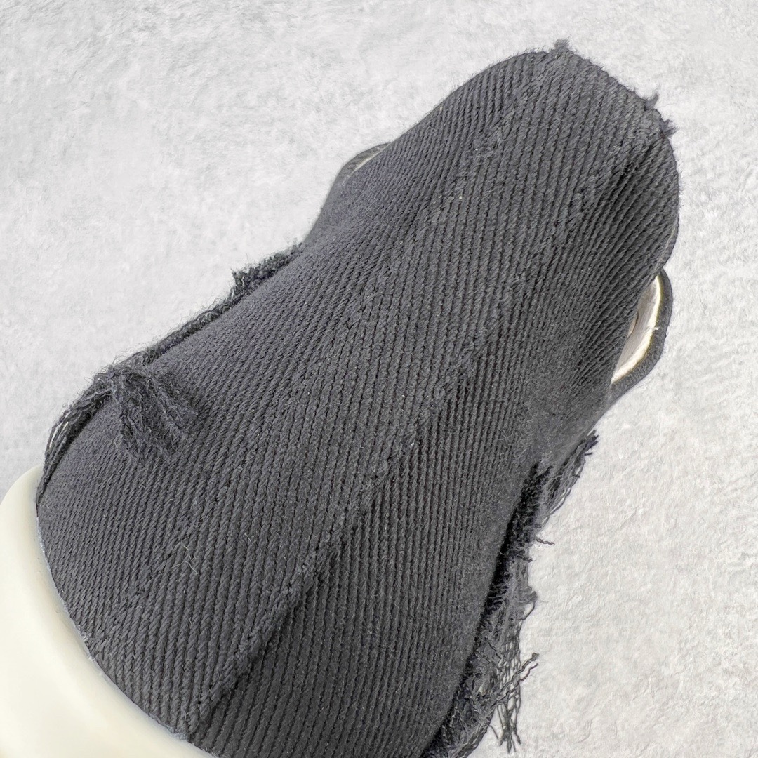 图片[10]-＃DG纯原 Rick Owens Drkshdw 瑞克·欧文斯低帮牛仔布时尚运动板鞋 黑白 二级市场已经7K以上 平台客户随意卖四位数 RO广东原厂出品 纯原天花板 原版一比一复刻 冲正绝不翻车 还原度达到百分之98以上 原楦开发纸版版型 ZP拆解原版1：1复模裁片纸版 力求做到0错位 这样才能达到和zp一致的鞋型味道 采用进口cnc数控机床开发对版独家tpu奶香大底 区别于市场所有版本 zp同源定制尼龙布 达到和zp一致手感 原厂进口细纹布 万邦订购原厂高弹粉红色海绵 内里搭配软质细腻羊皮 TPU高密度大底 软硬度透光度高已经测试和原版一致 尺码：36 37 38 39 40 41 42 43 44 45 46-选品中心